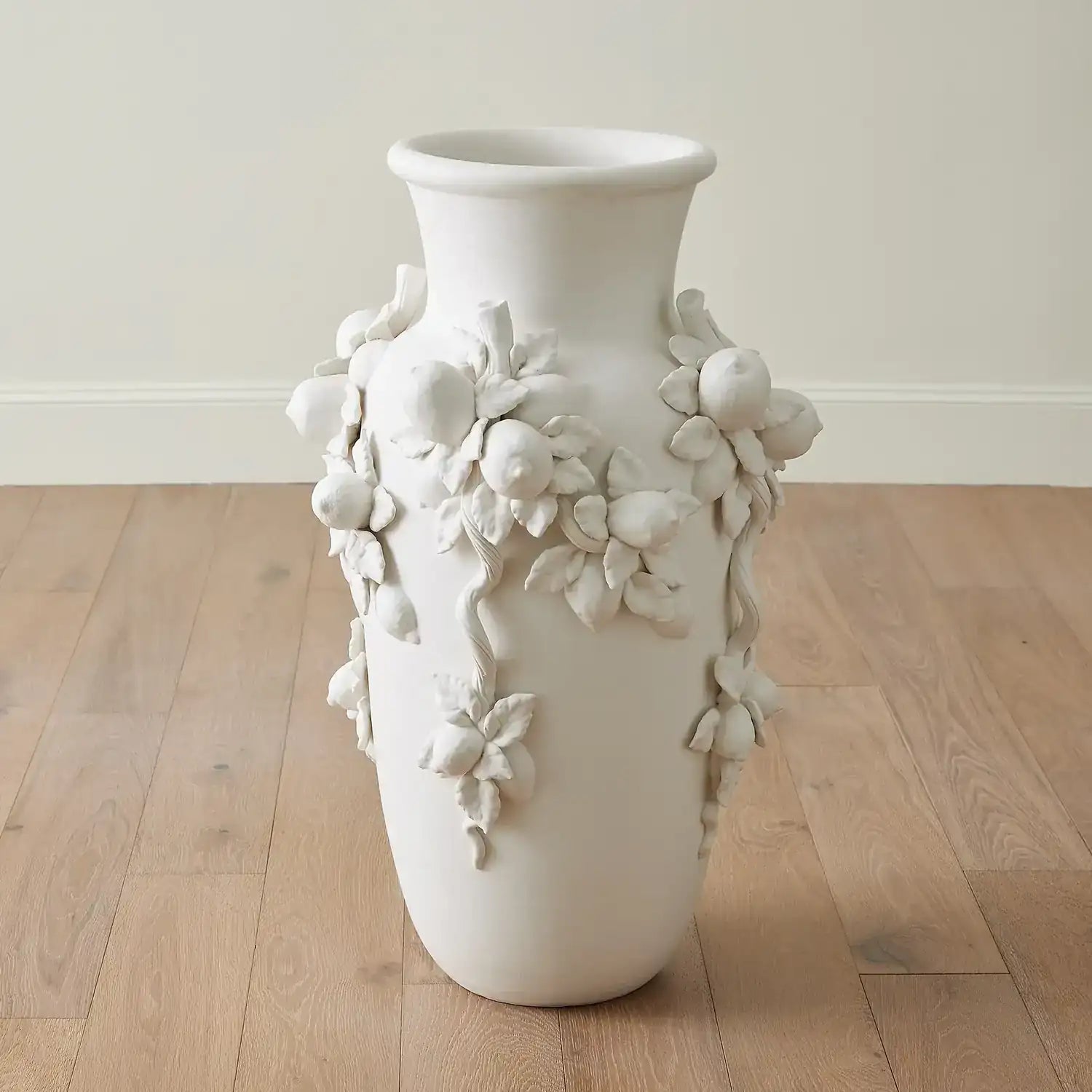 GLOBAL VIEWS VILLA LIMONE URN - Decorative Accents