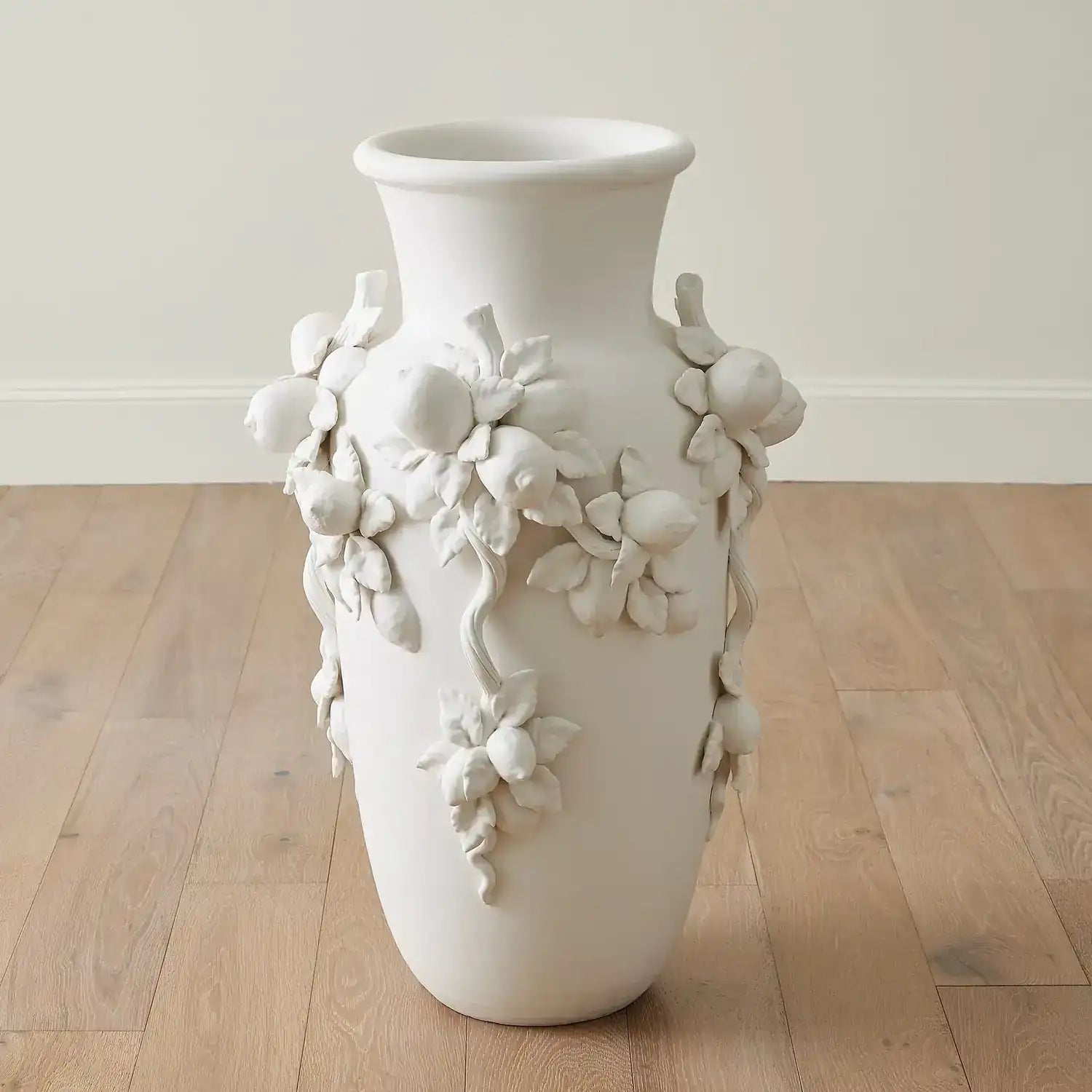 GLOBAL VIEWS VILLA LIMONE URN - Decorative Accents