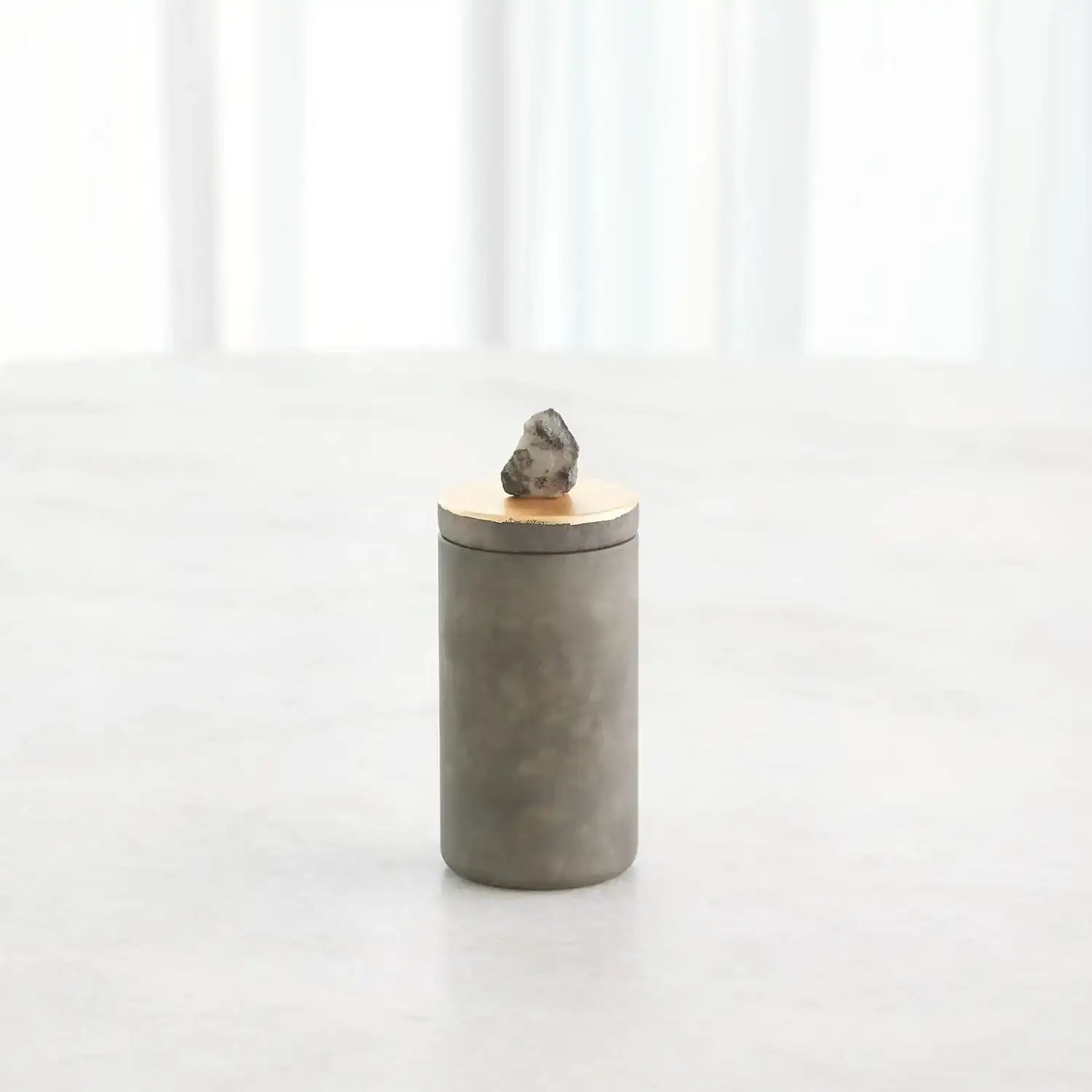 GLOBAL VIEWS QUARRY JAR - Decorative Accents
