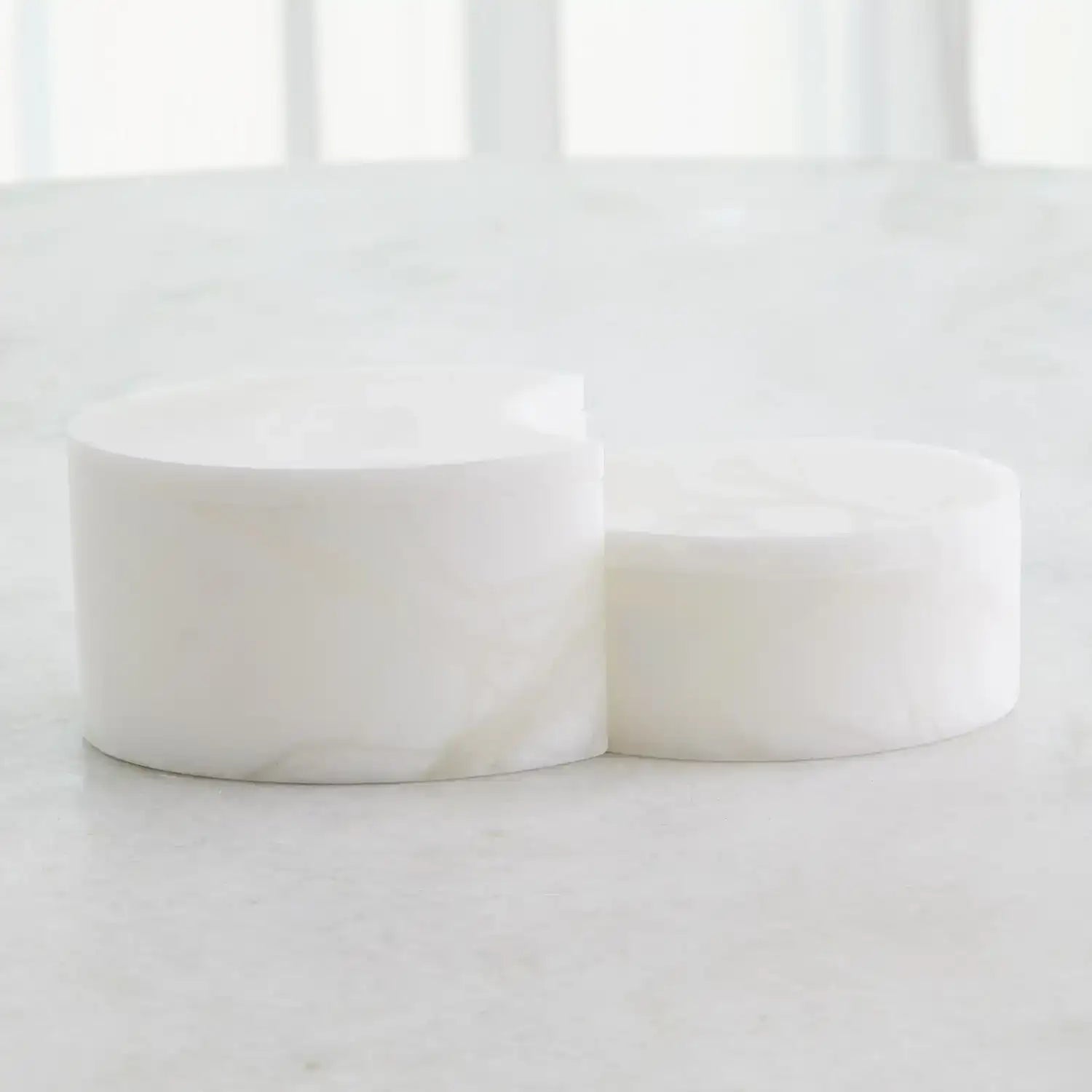 GLOBAL VIEWS ALABASTER OVAL BOX - Decorative Accents