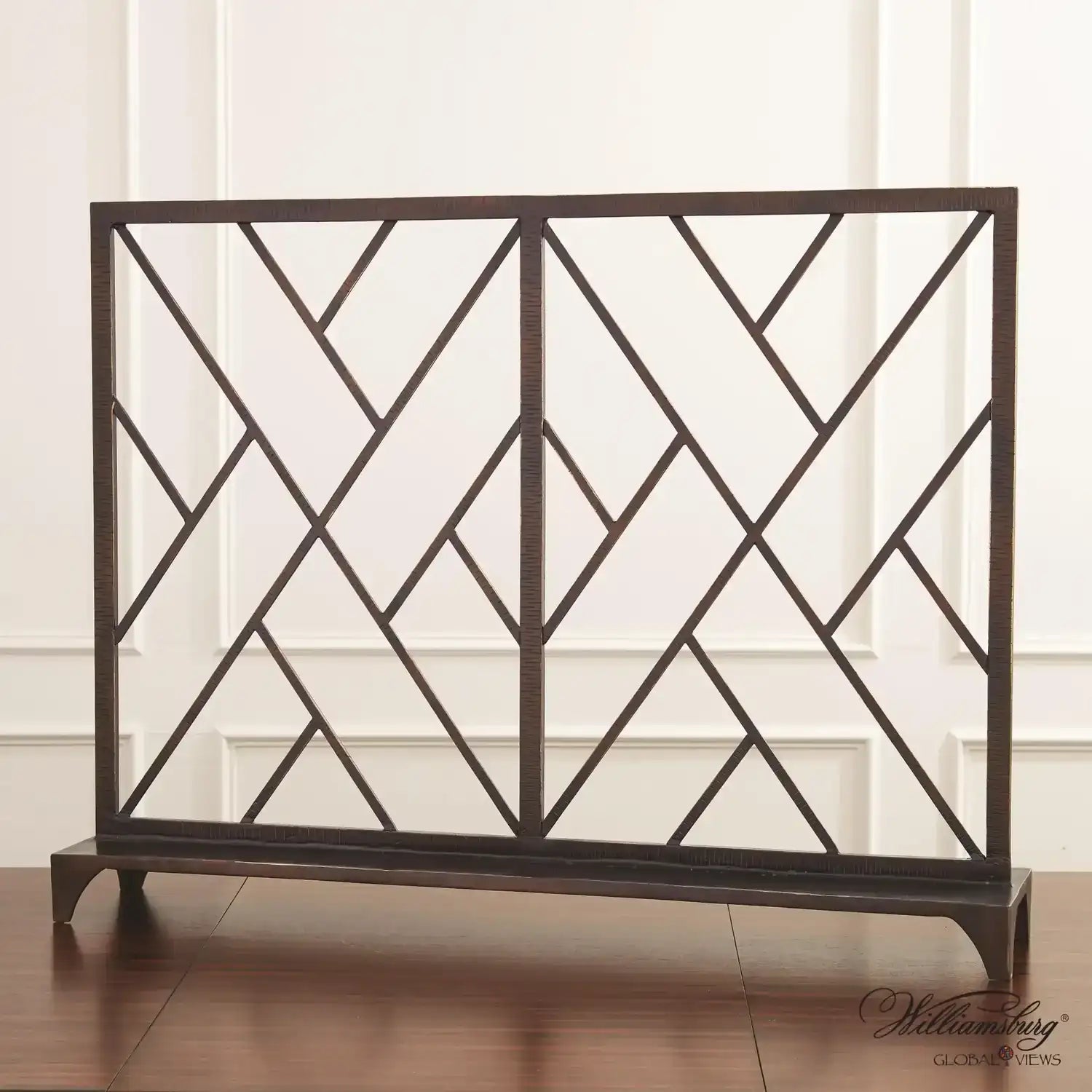 GLOBAL VIEWS CHINOISE FRET FIREPLACE SCREEN - Decorative Accents