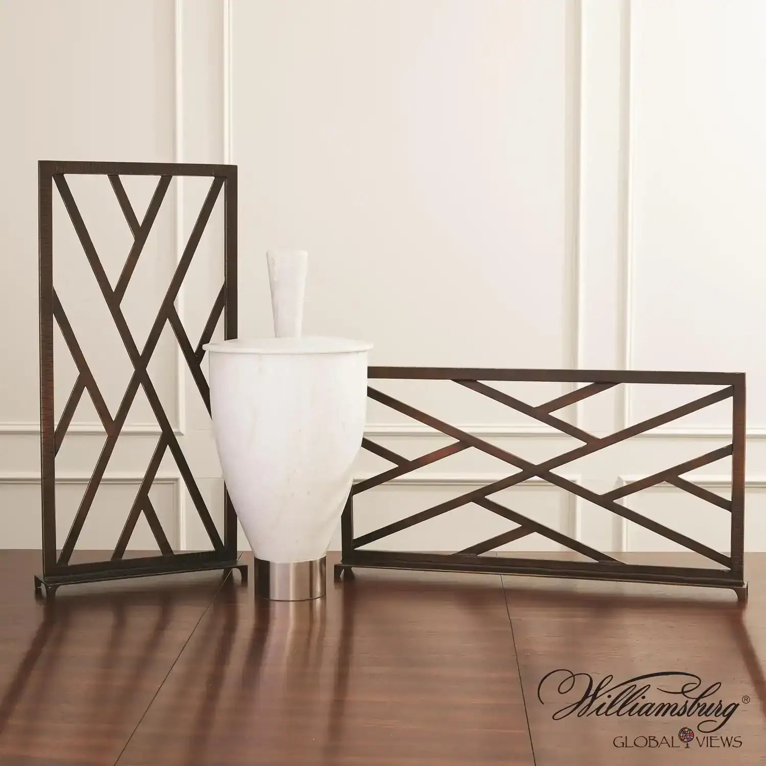 GLOBAL VIEWS CHINOISE FRET FIREPLACE SCREEN - Decorative Accents