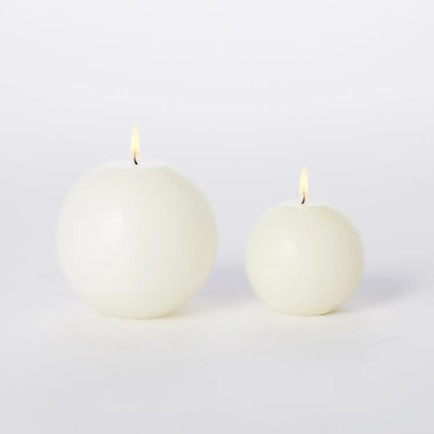 GLOBAL VIEWS BALL CANDLE - Decorative Accents