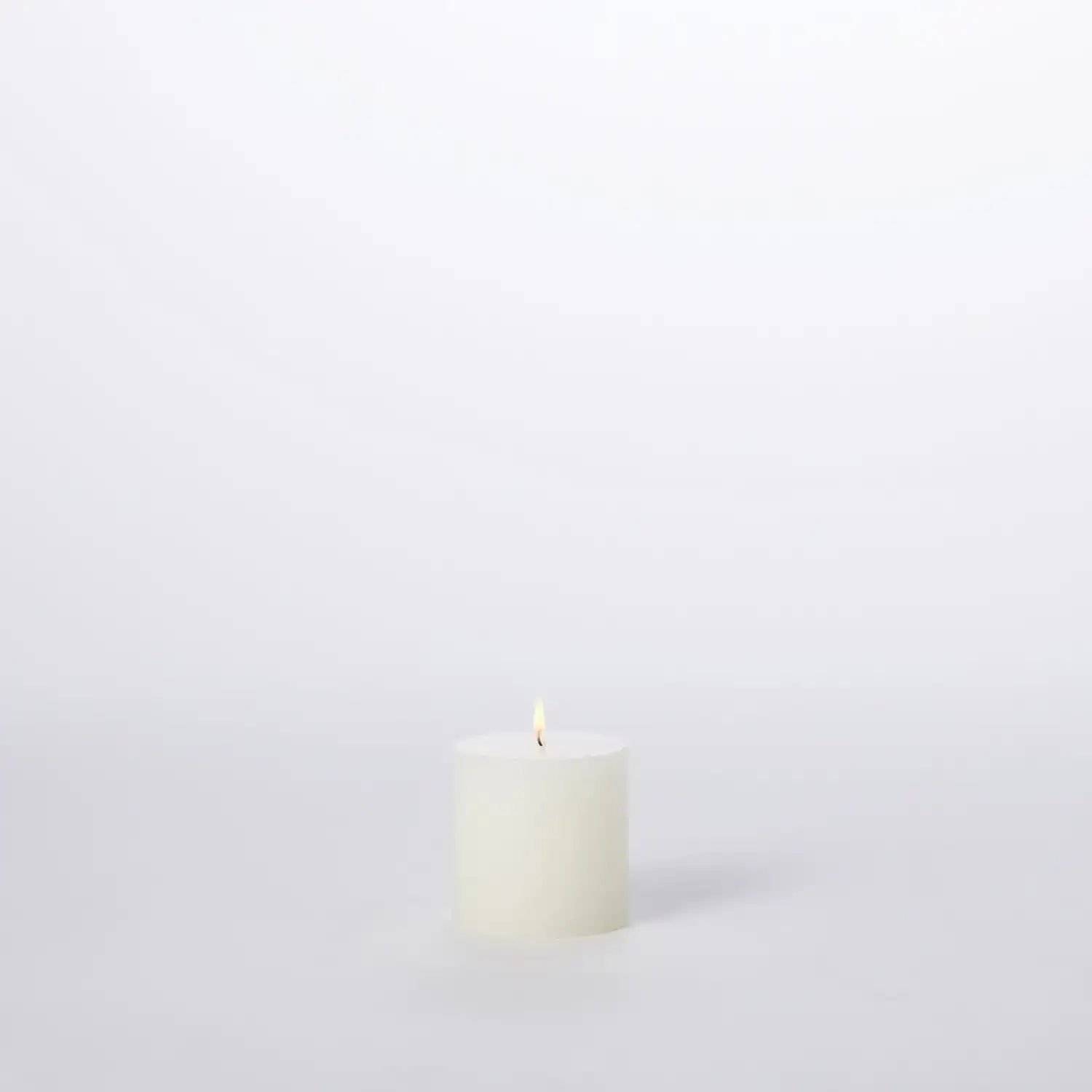 GLOBAL VIEWS PILLAR CANDLE - Decorative Accents