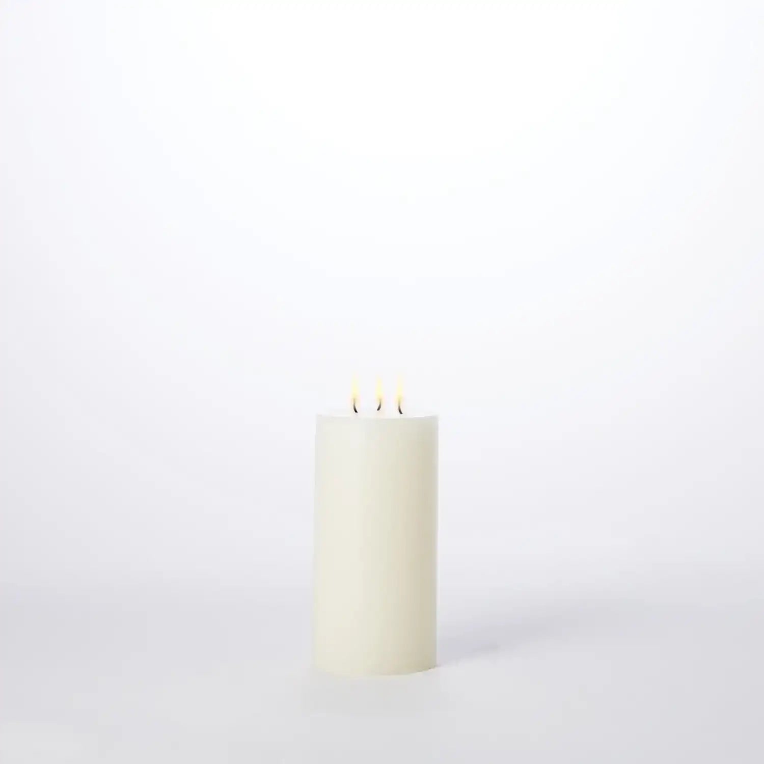 GLOBAL VIEWS 3 WICK PILLAR CANDLE - Decorative Accents