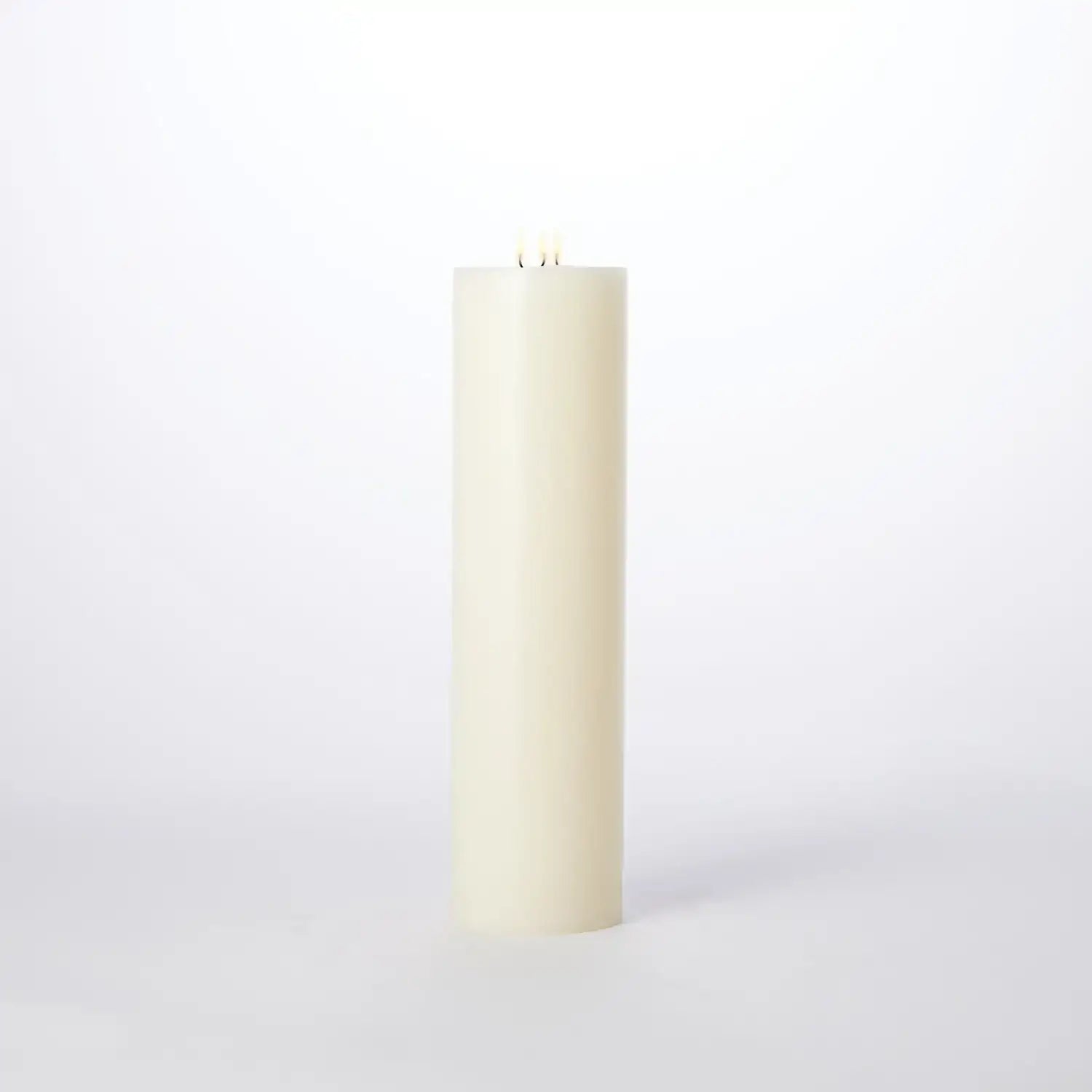 GLOBAL VIEWS 3 WICK PILLAR CANDLE - Decorative Accents