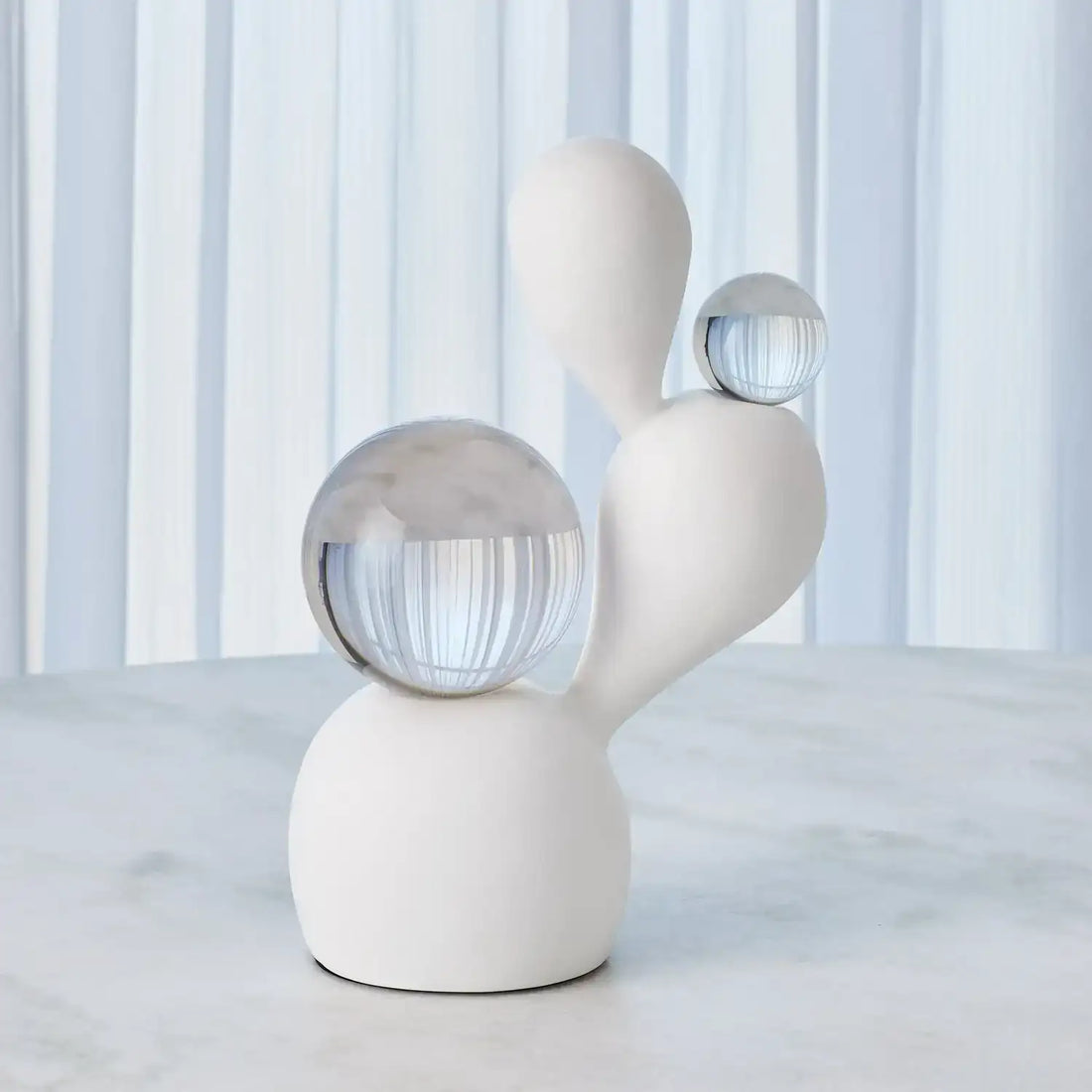 GLOBAL VIEWS TRIPLE MERINGUE SCULPTURE W/2 SPHERES - Decorative Accents