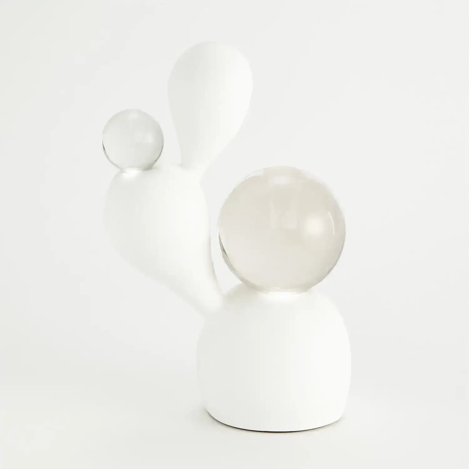 GLOBAL VIEWS TRIPLE MERINGUE SCULPTURE W/2 SPHERES - Decorative Accents