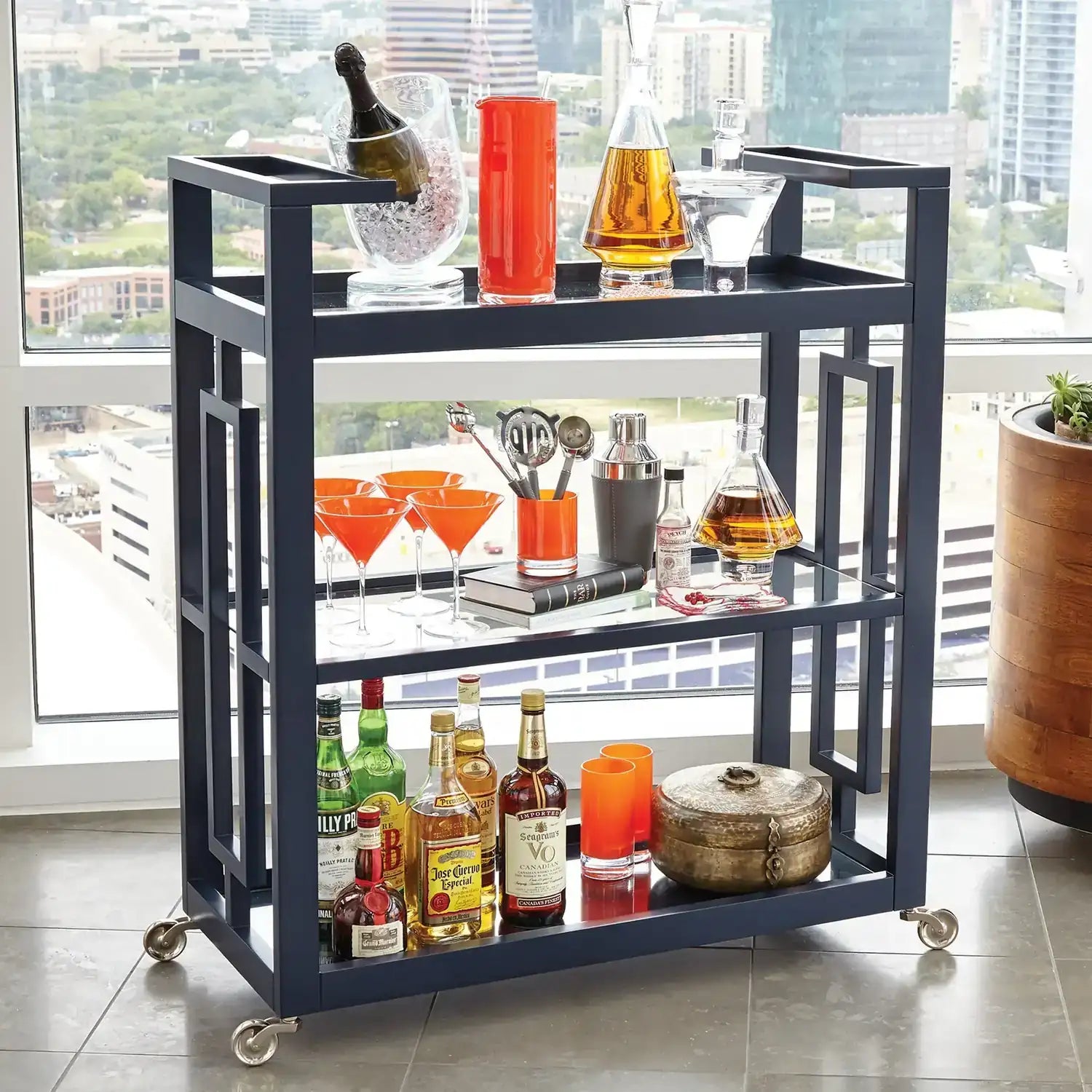 GLOBAL VIEWS FAT BOTTOM DECANTER - Decorative Accents