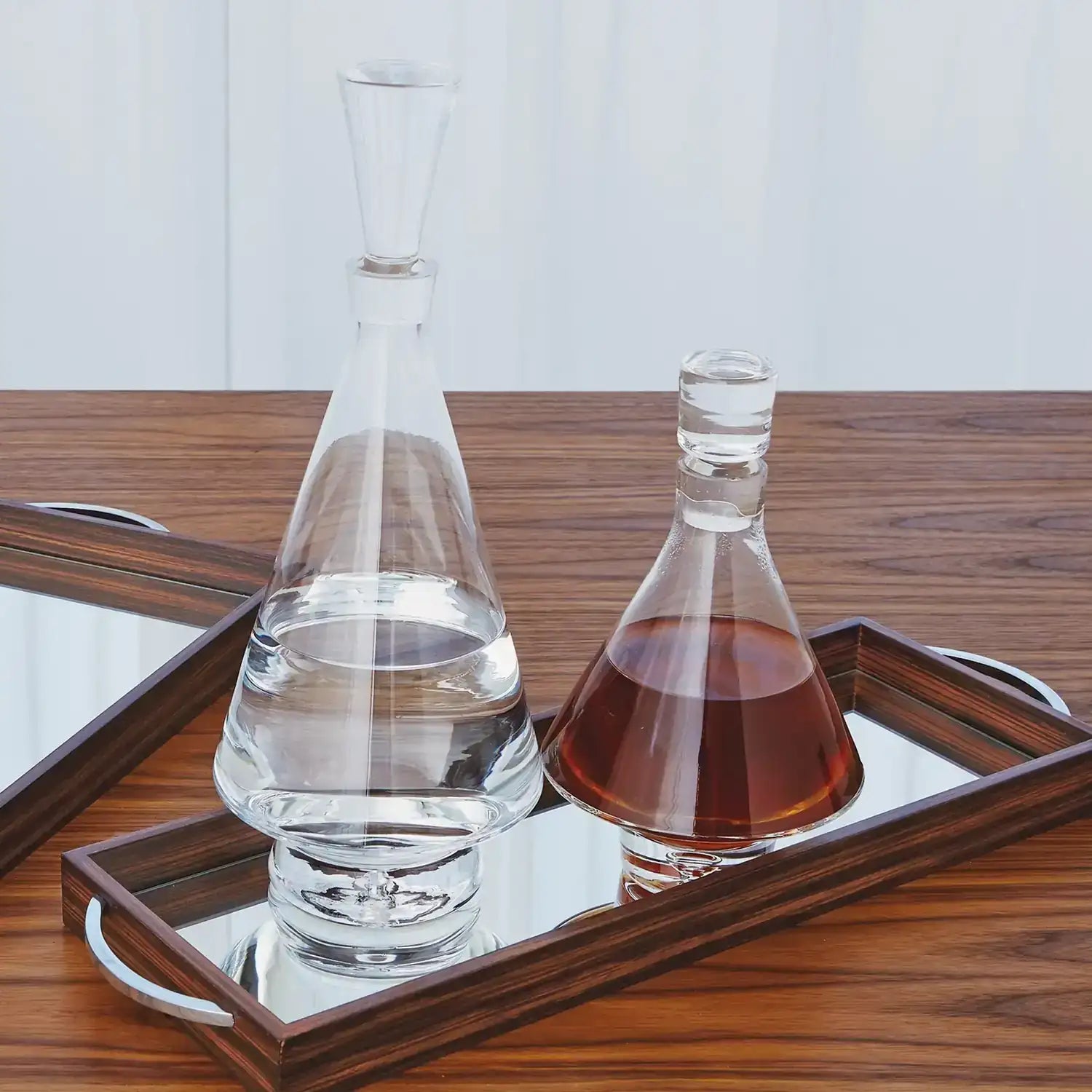 GLOBAL VIEWS FAT BOTTOM DECANTER - Decorative Accents