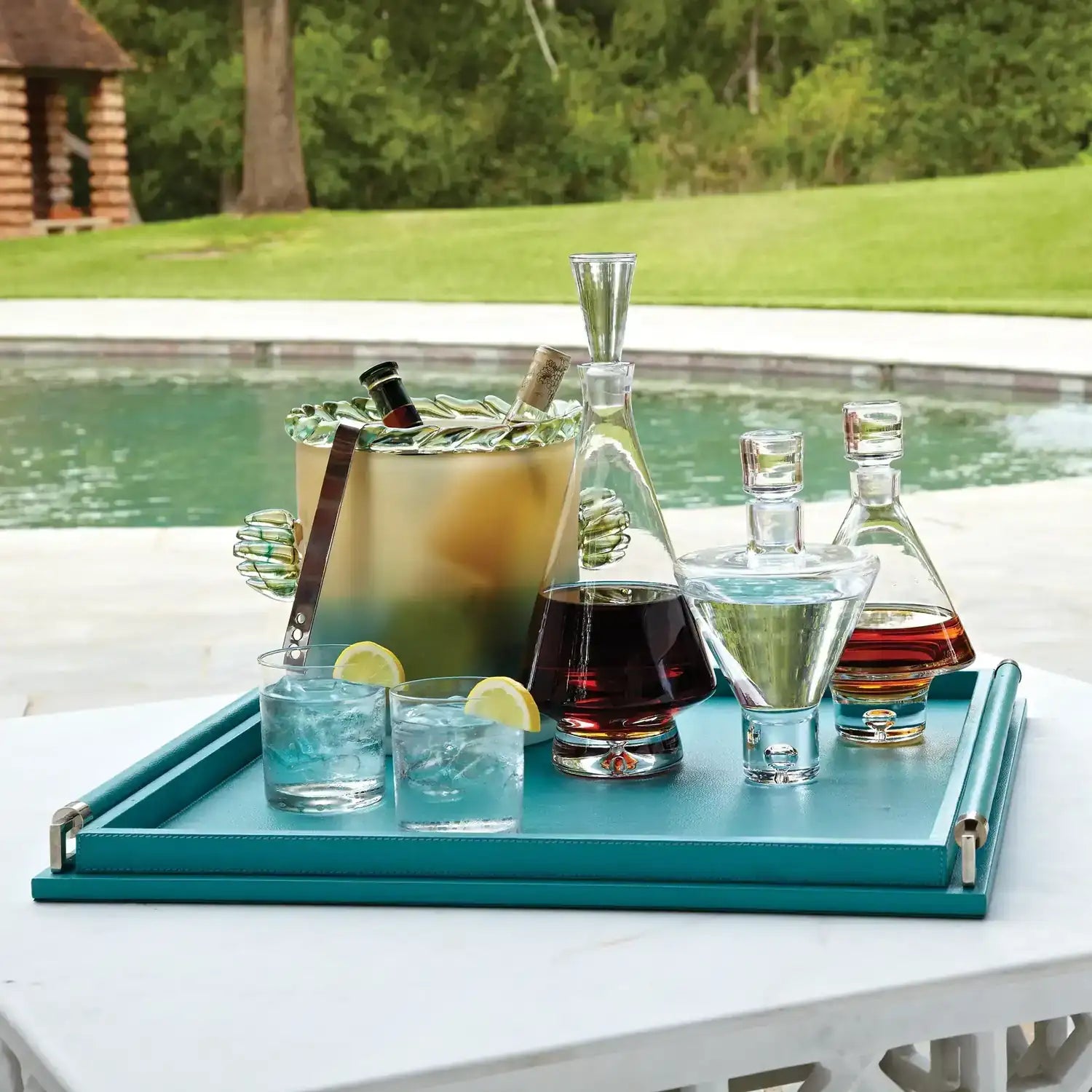 GLOBAL VIEWS FAT BOTTOM DECANTER - Decorative Accents