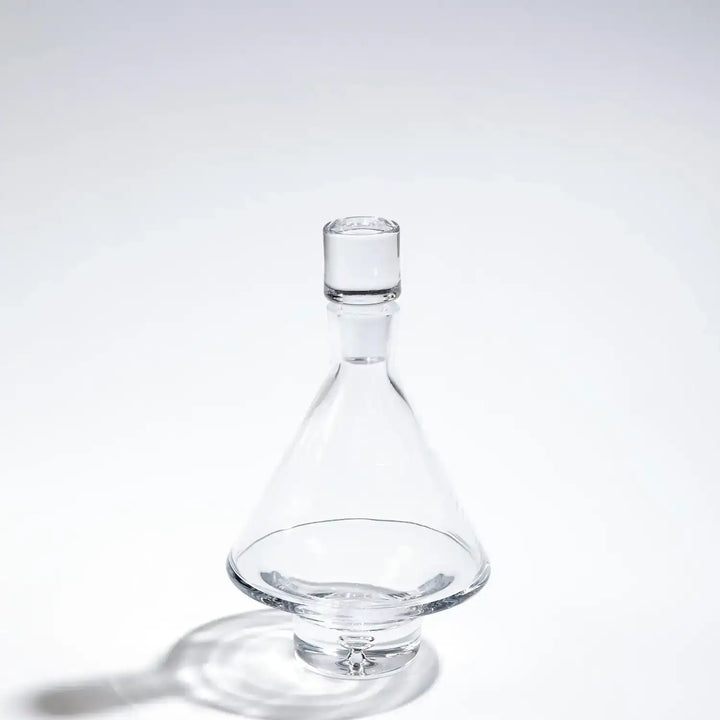 GLOBAL VIEWS FAT BOTTOM DECANTER - Decorative Accents
