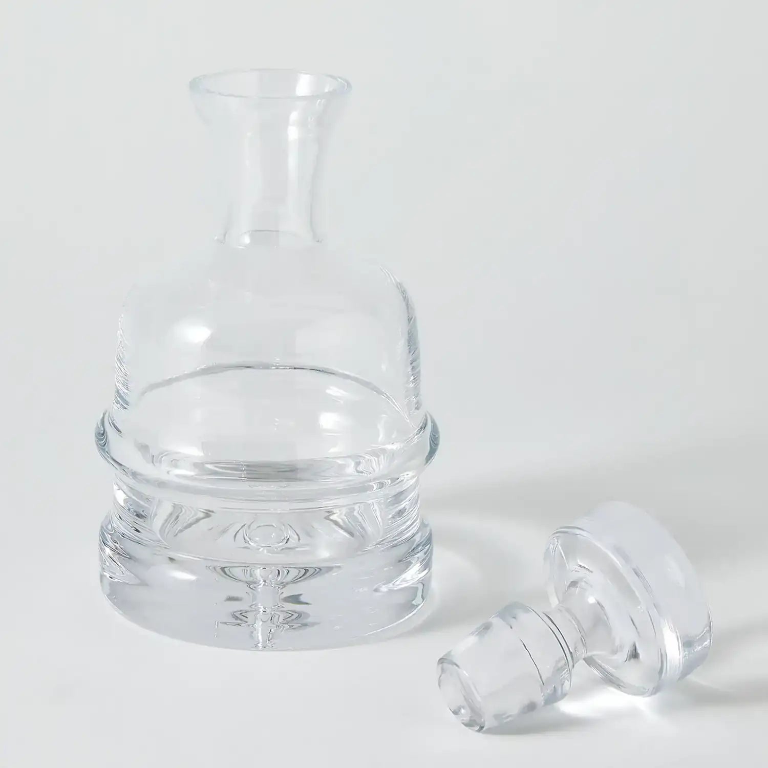 GLOBAL VIEWS TRADITIONAL DECANTER - Decorative Accents