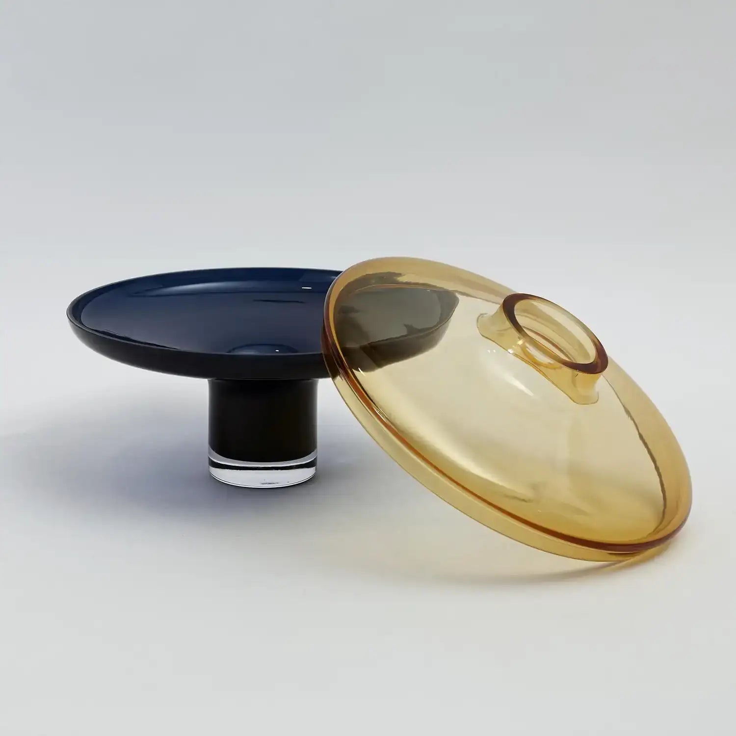 GLOBAL VIEWS LOW AMBER OVER COBALT VASE - Art