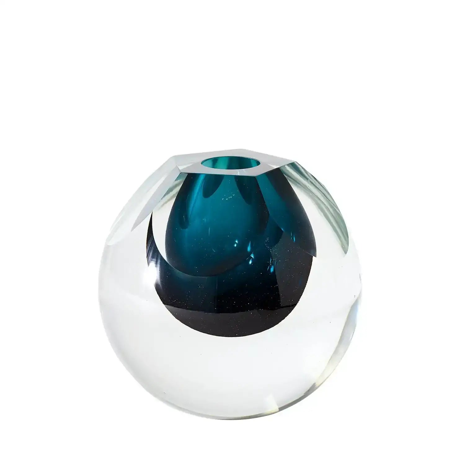 GLOBAL VIEWS PENTAGON CUT GLASS VASE - Art