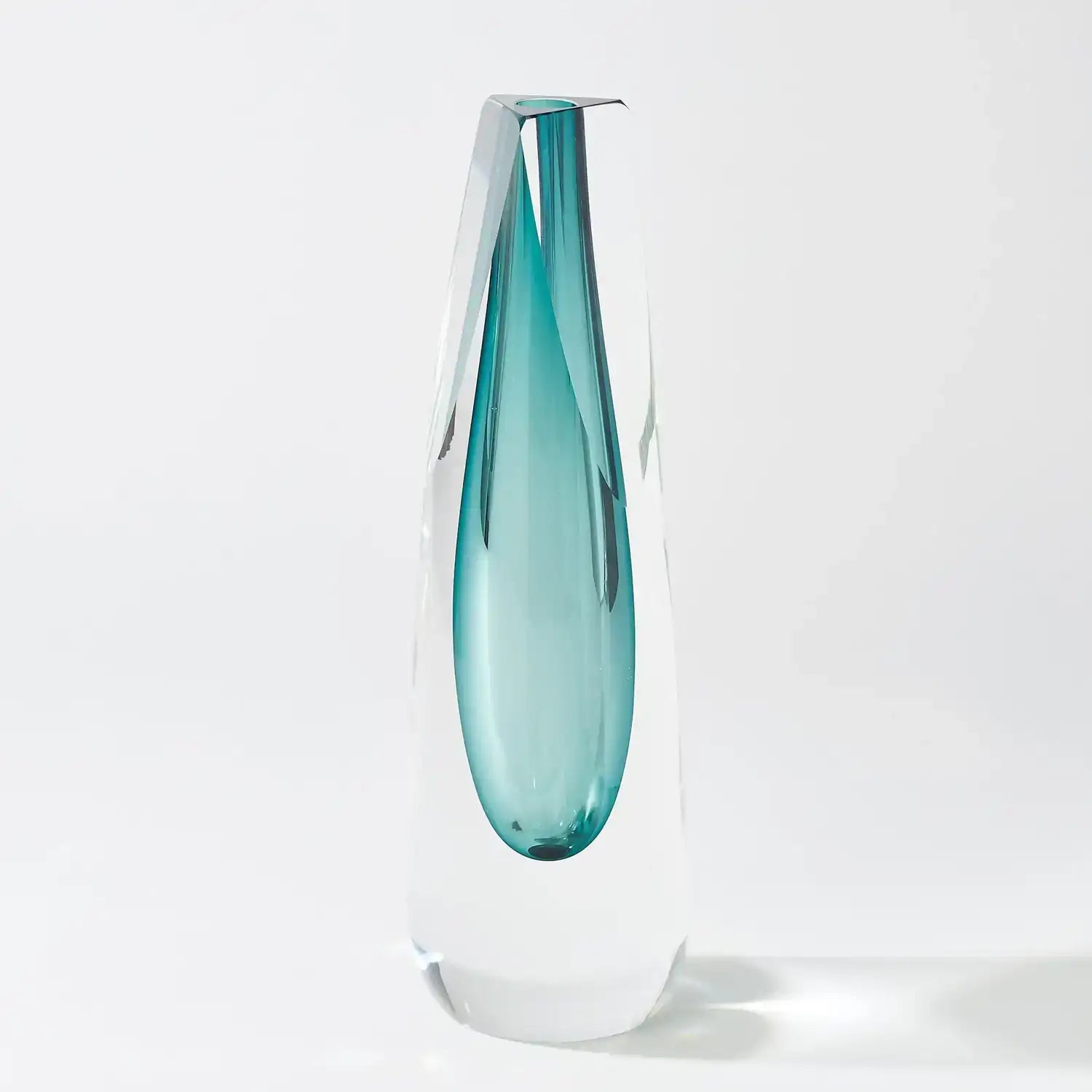 GLOBAL VIEWS TRIANGLE CUT GLASS VASE - Art