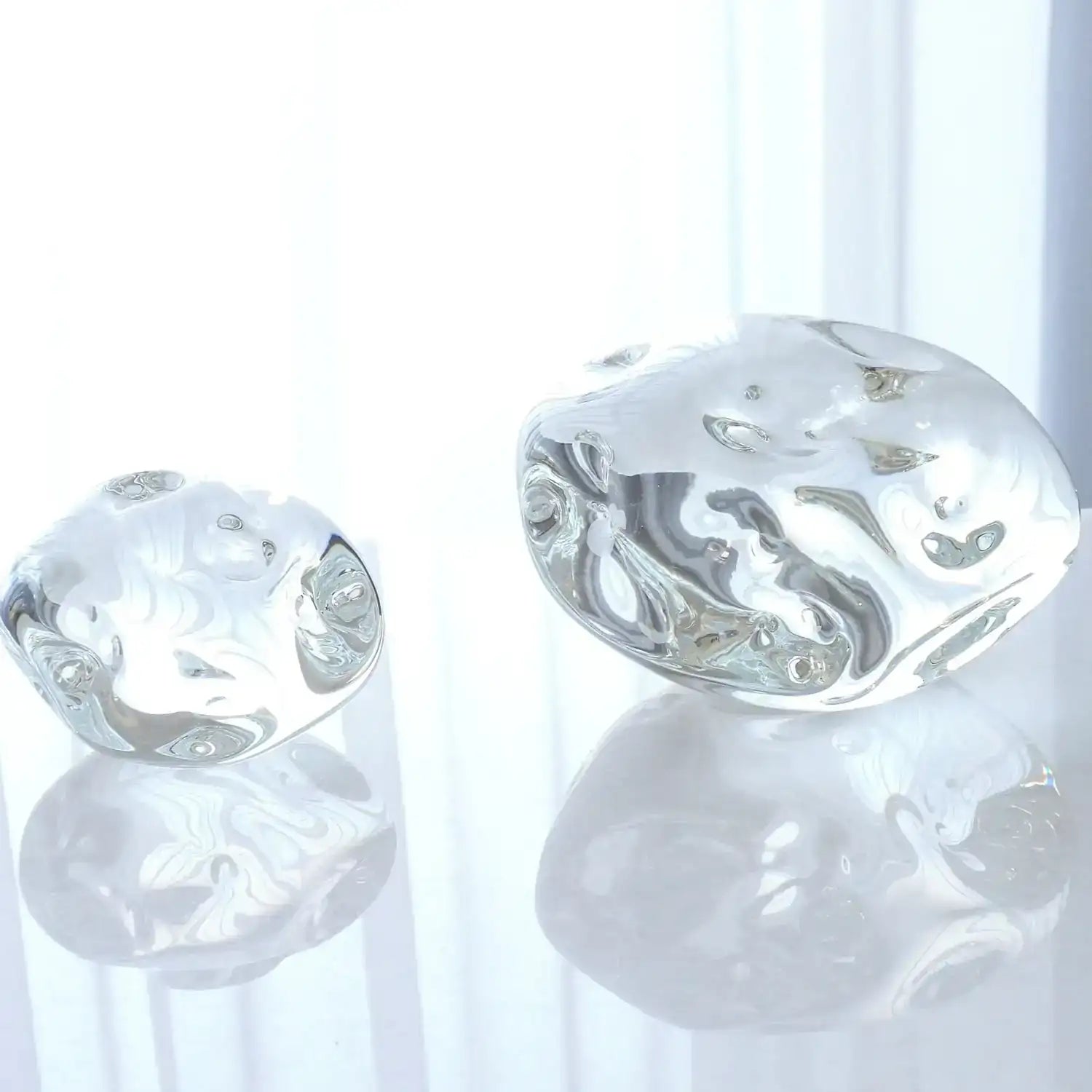 GLOBAL VIEWS DIMPLE PAPERWEIGHT - Art