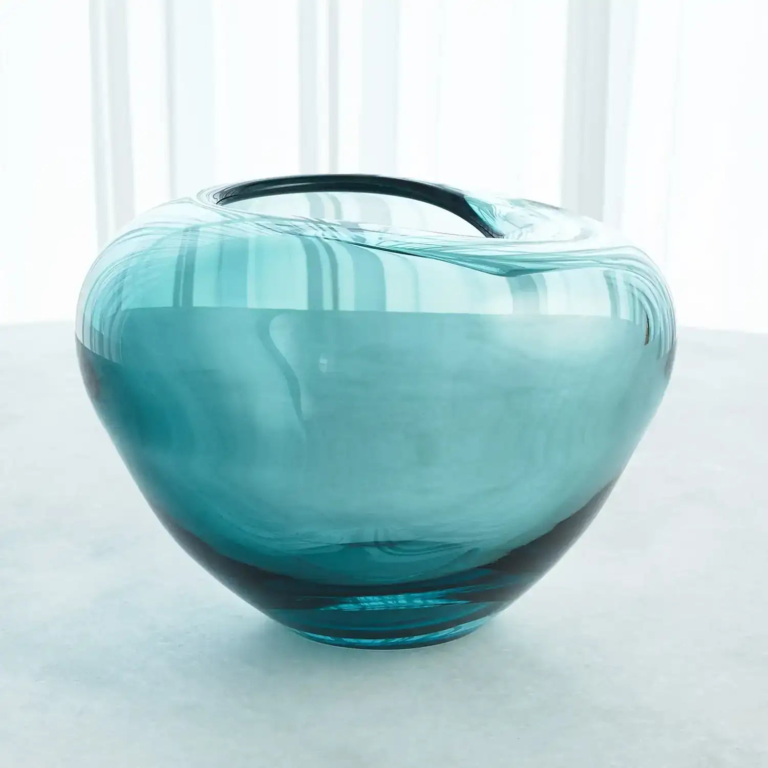 GLOBAL VIEWS UNDULATING VASE - Art