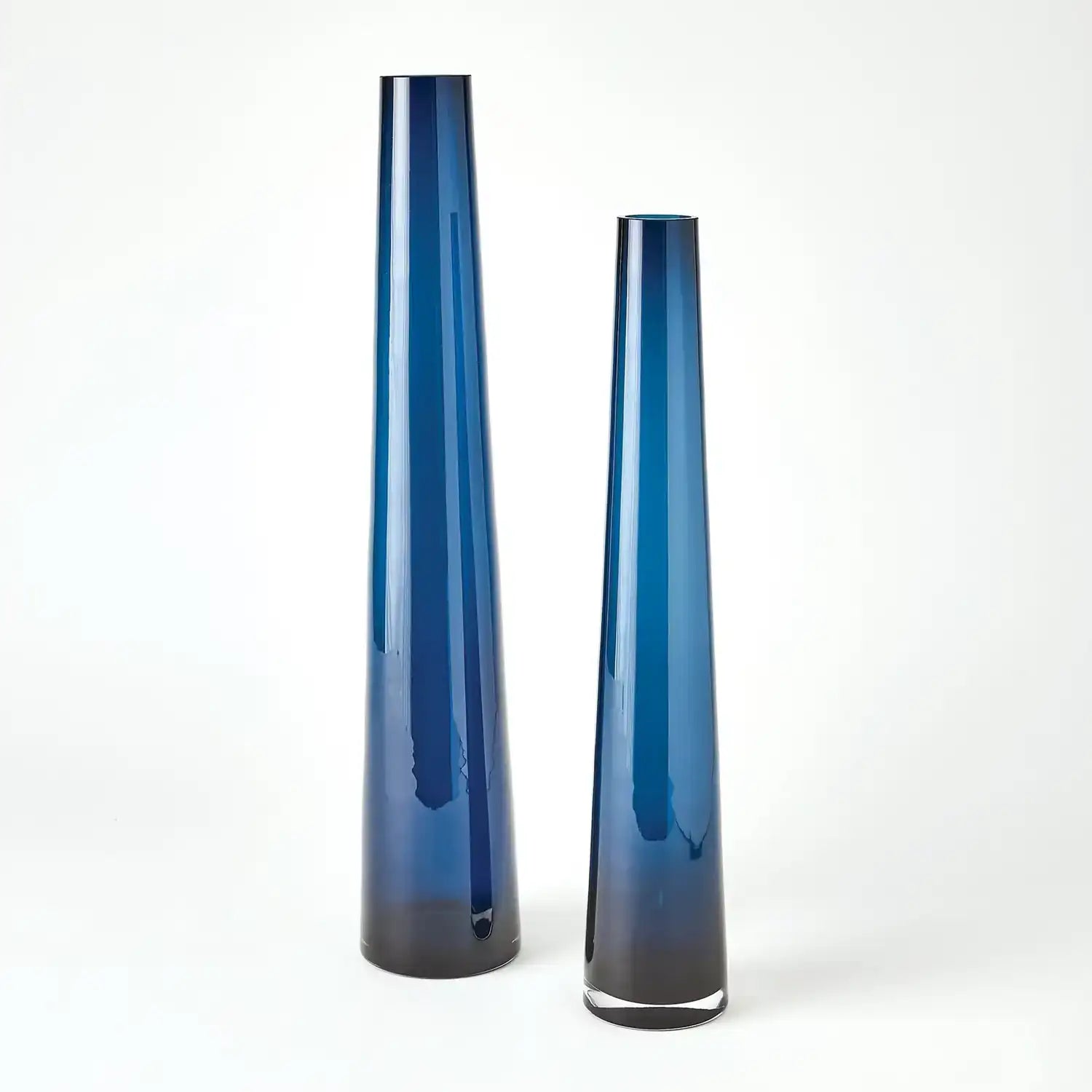 GLOBAL VIEWS GLASS TOWER VASE - Art