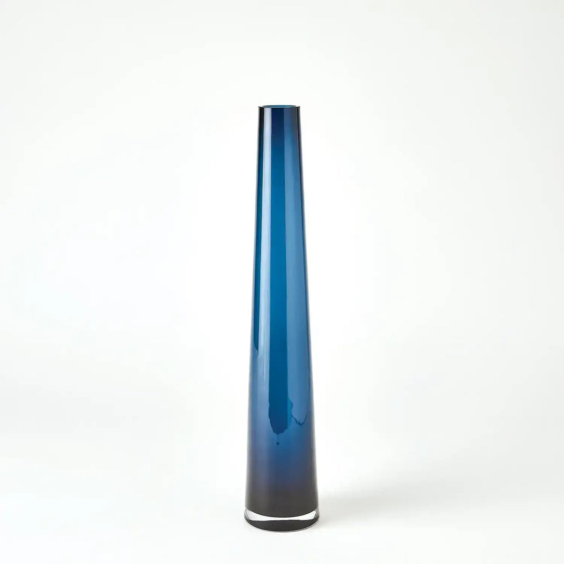 GLOBAL VIEWS GLASS TOWER VASE - Art