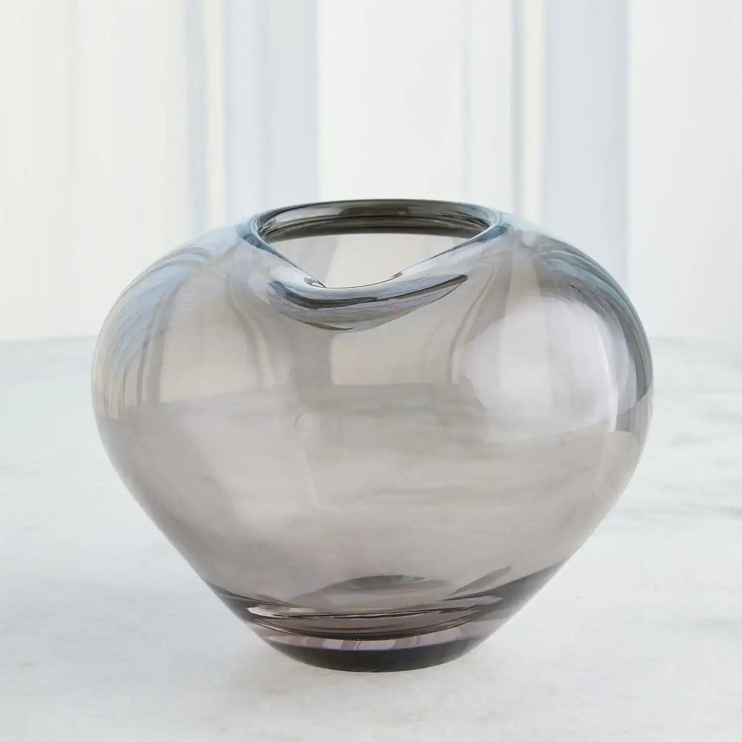 GLOBAL VIEWS UNDULATING VASE - Art