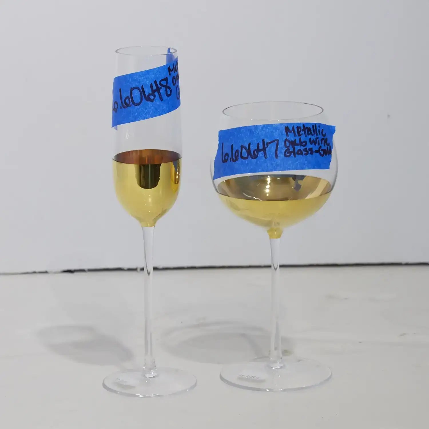 GLOBAL VIEWS METALLIC ORB WINE GLASS - Decorative Accents