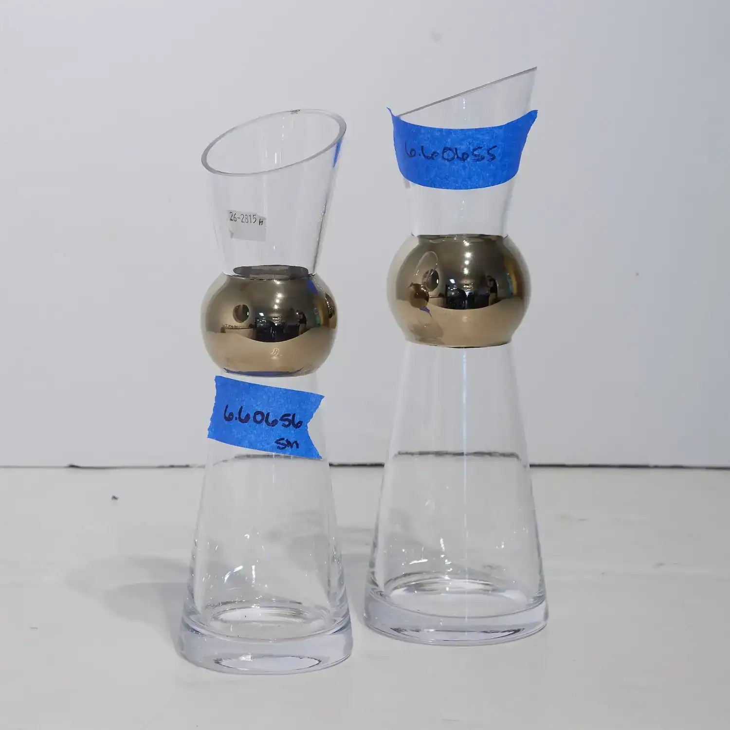 GLOBAL VIEWS METALLIC ORB CARAFE - Decorative Accents