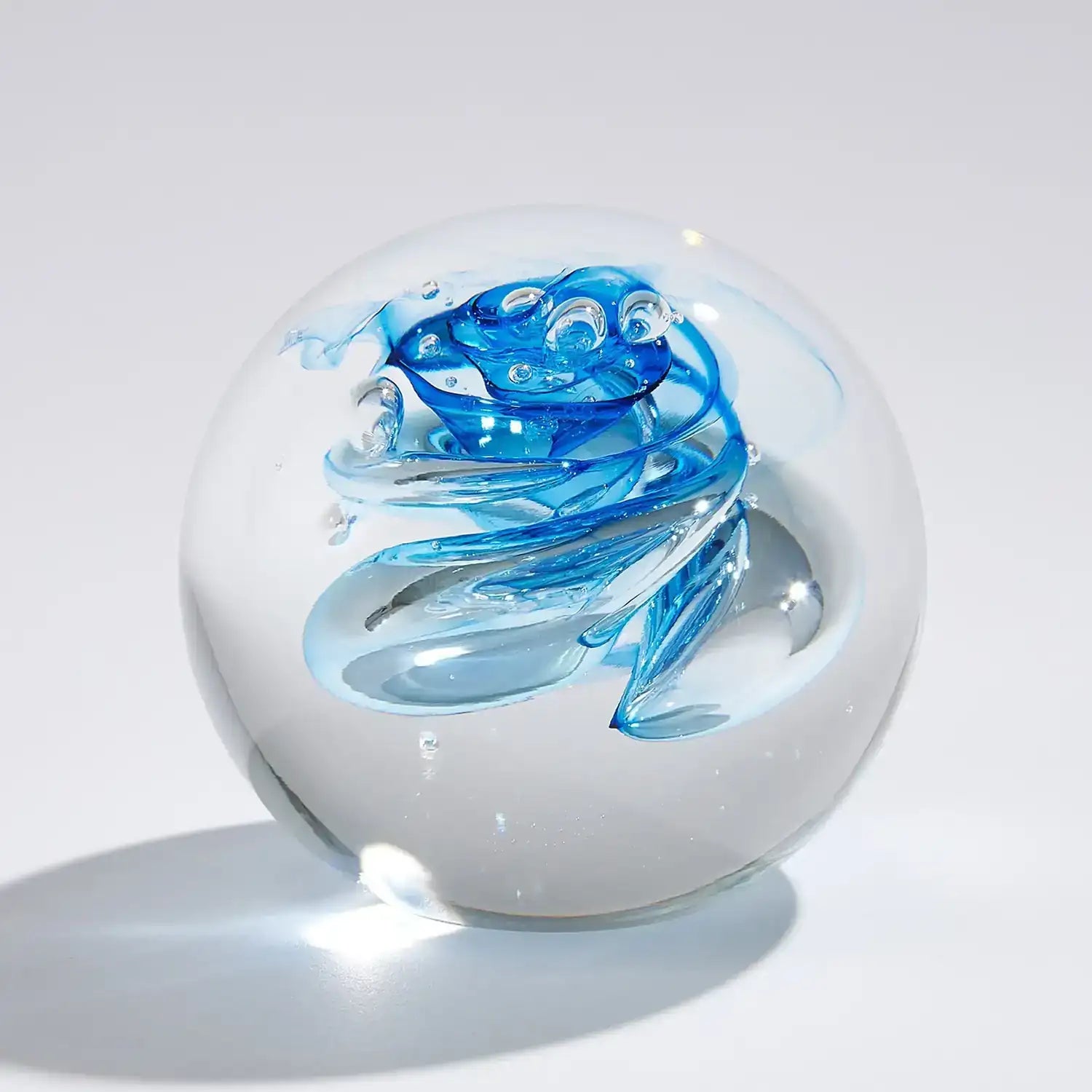 GLOBAL VIEWS SWIRL PAPERWEIGHT - Decorative Accents