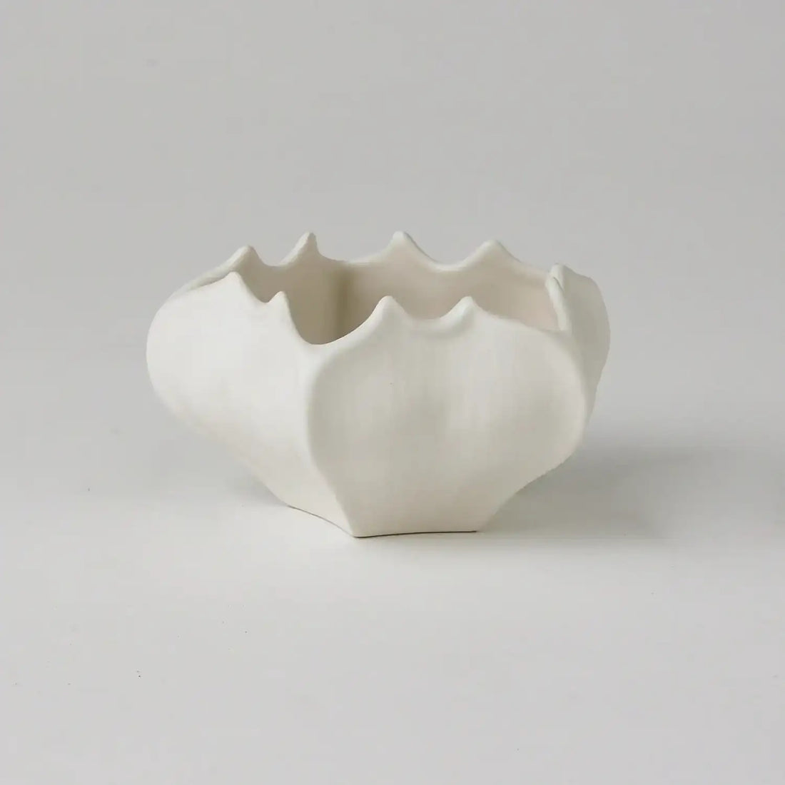 GLOBAL VIEWS MINI STAR FRUIT BOWL - Decorative Accents