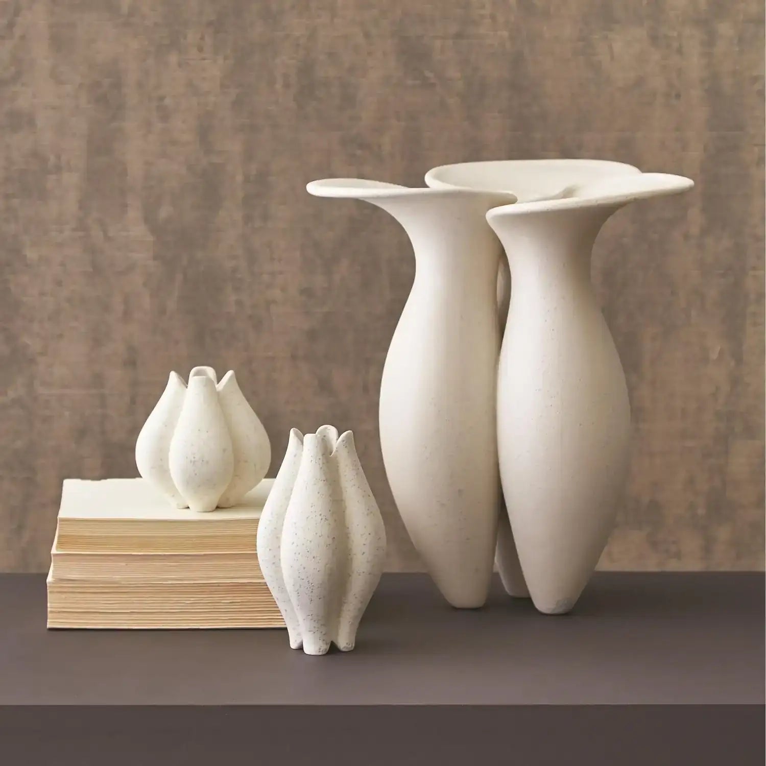 GLOBAL VIEWS LILY PAD VASE - Decorative Accents