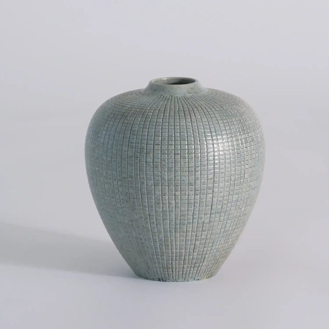 GLOBAL VIEWS MINI CHECK BULBOUS VASE - Decorative Accents