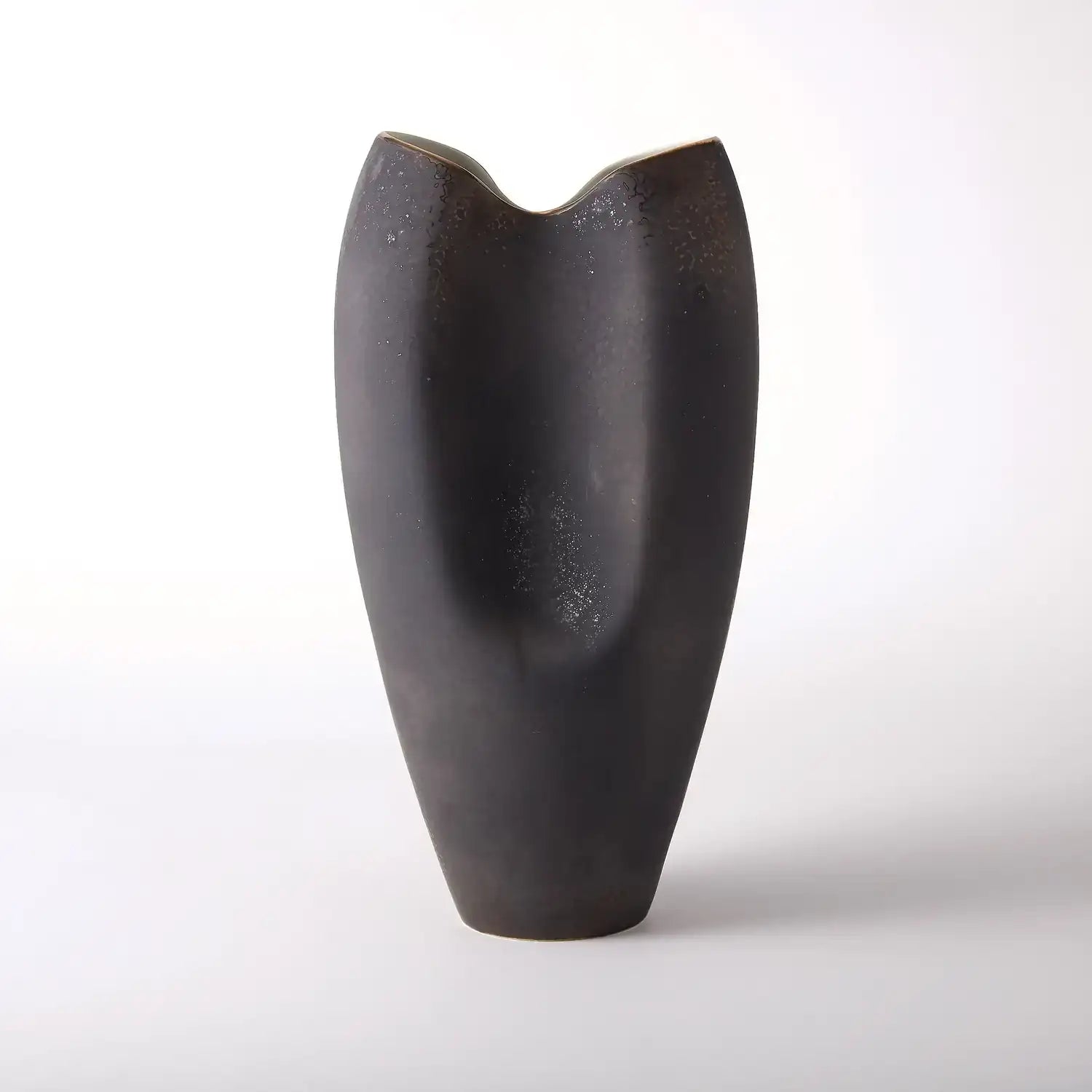 GLOBAL VIEWS OXUS PINCHED VASE - Decorative Accents