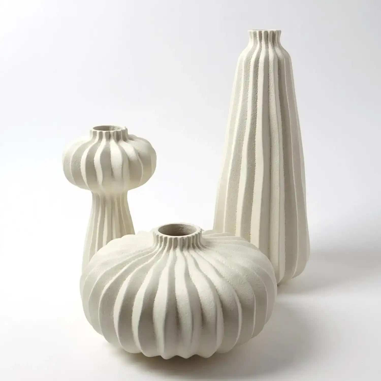GLOBAL VIEWS LITHOS VASE - Decorative Accents
