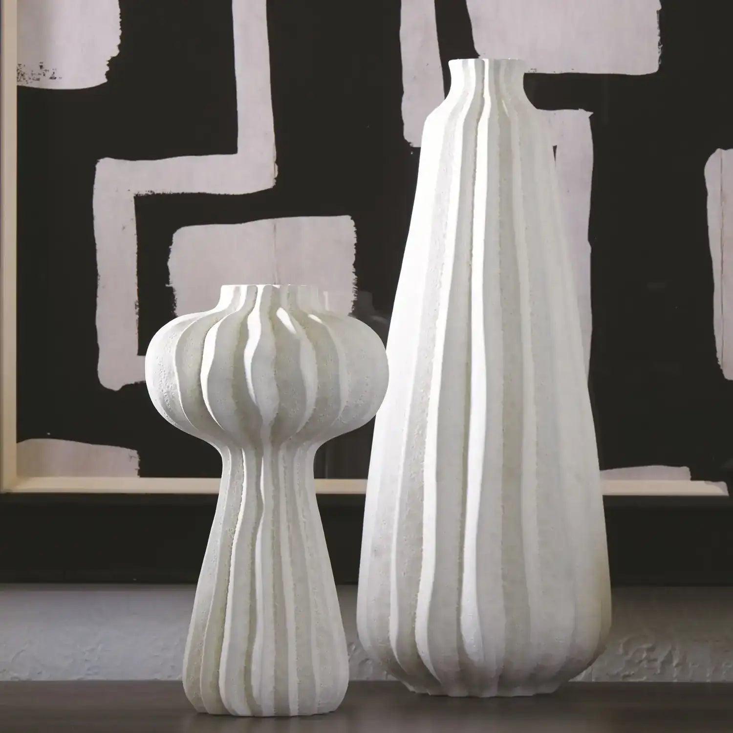 GLOBAL VIEWS LITHOS VASE - Decorative Accents