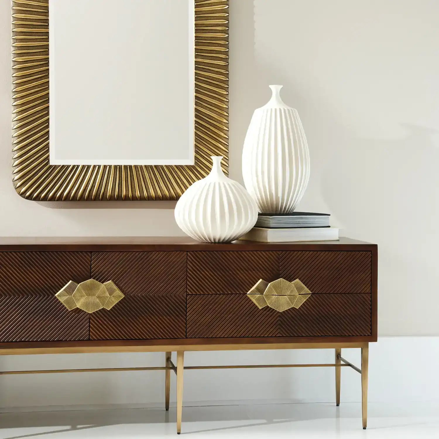 GLOBAL VIEWS SAWTOOTH VASE - Decorative Accents