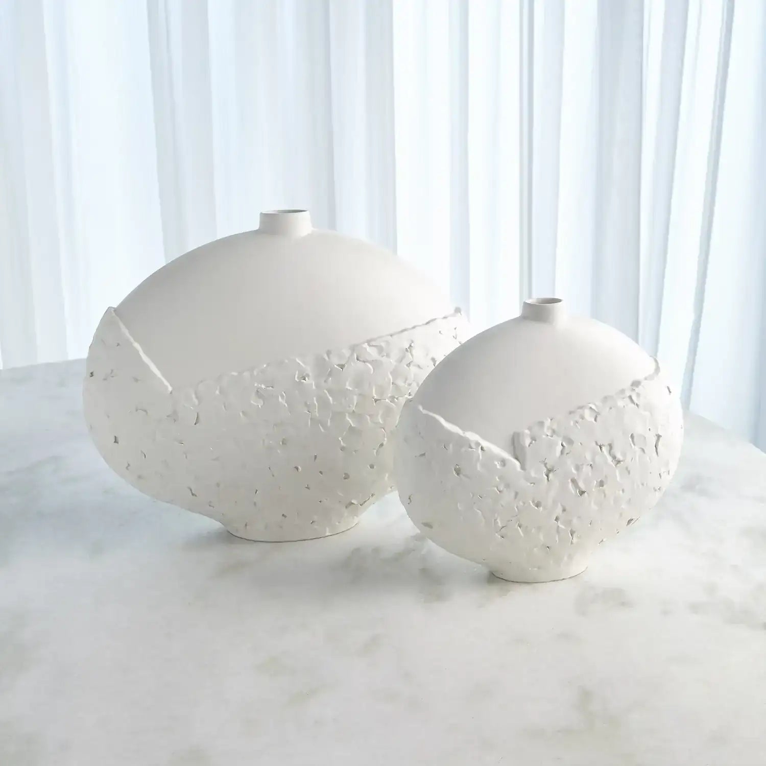 GLOBAL VIEWS ASYMMETRICAL STIPPLE VASE - Decorative Accents
