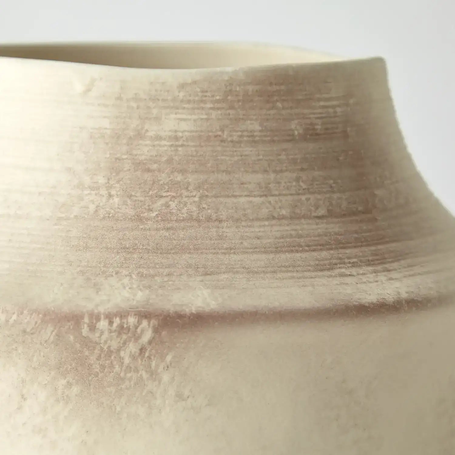 GLOBAL VIEWS FLADIS VASE - Decorative Accents