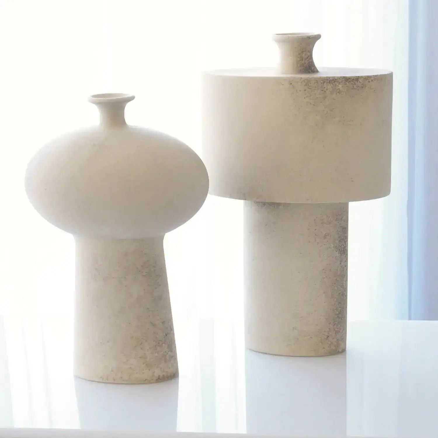 GLOBAL VIEWS FOLK OVOID VASE - Decorative Accents