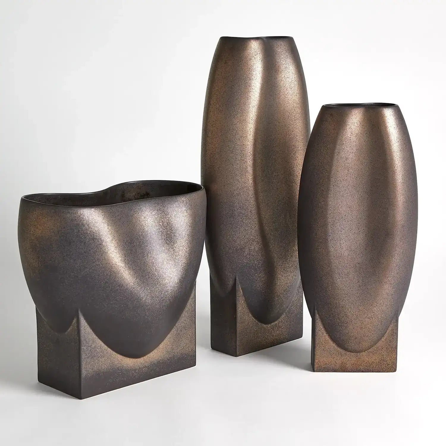 GLOBAL VIEWS ORPHEUS VASE - Decorative Accents