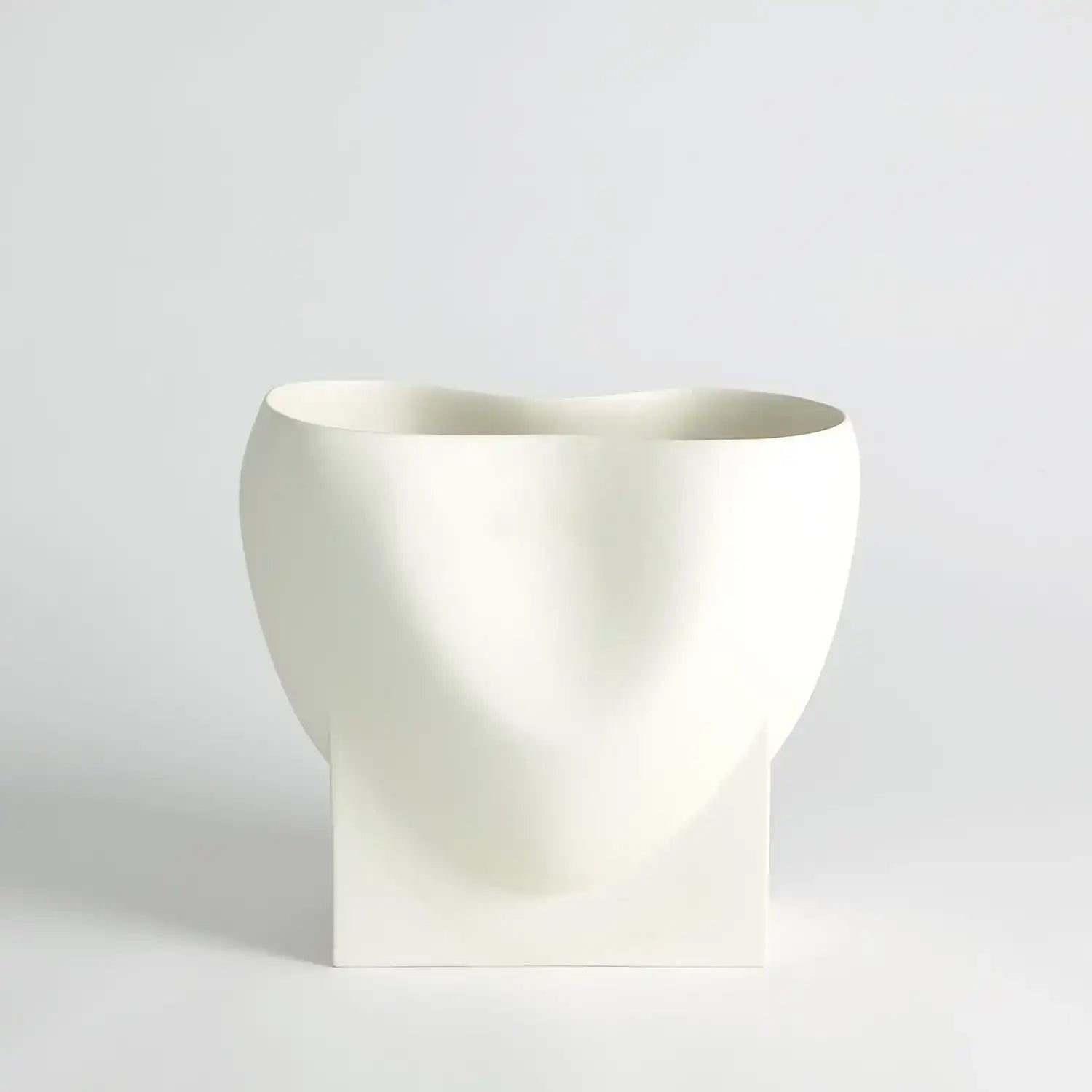 GLOBAL VIEWS ORPHEUS LOW BOWL - Decorative Accents