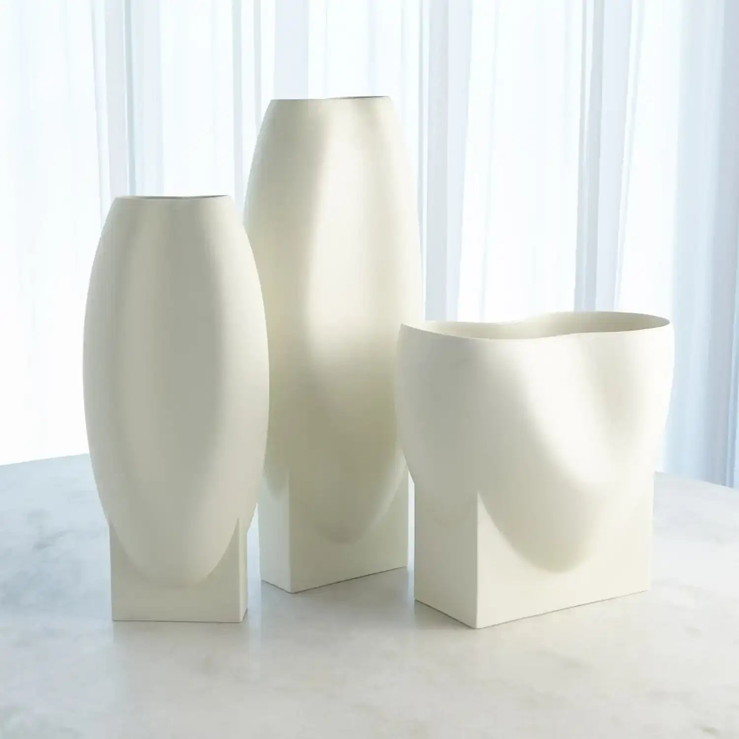 GLOBAL VIEWS ORPHEUS LOW BOWL - Decorative Accents
