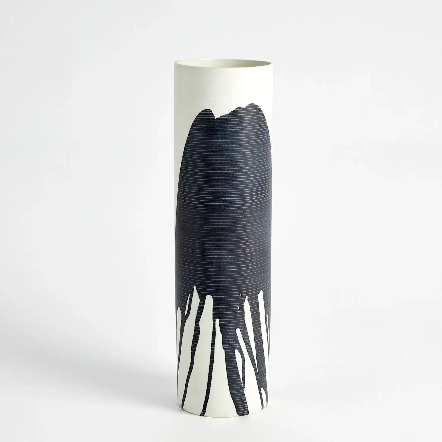 GLOBAL VIEWS SPLATTER VASE - Decorative Accents