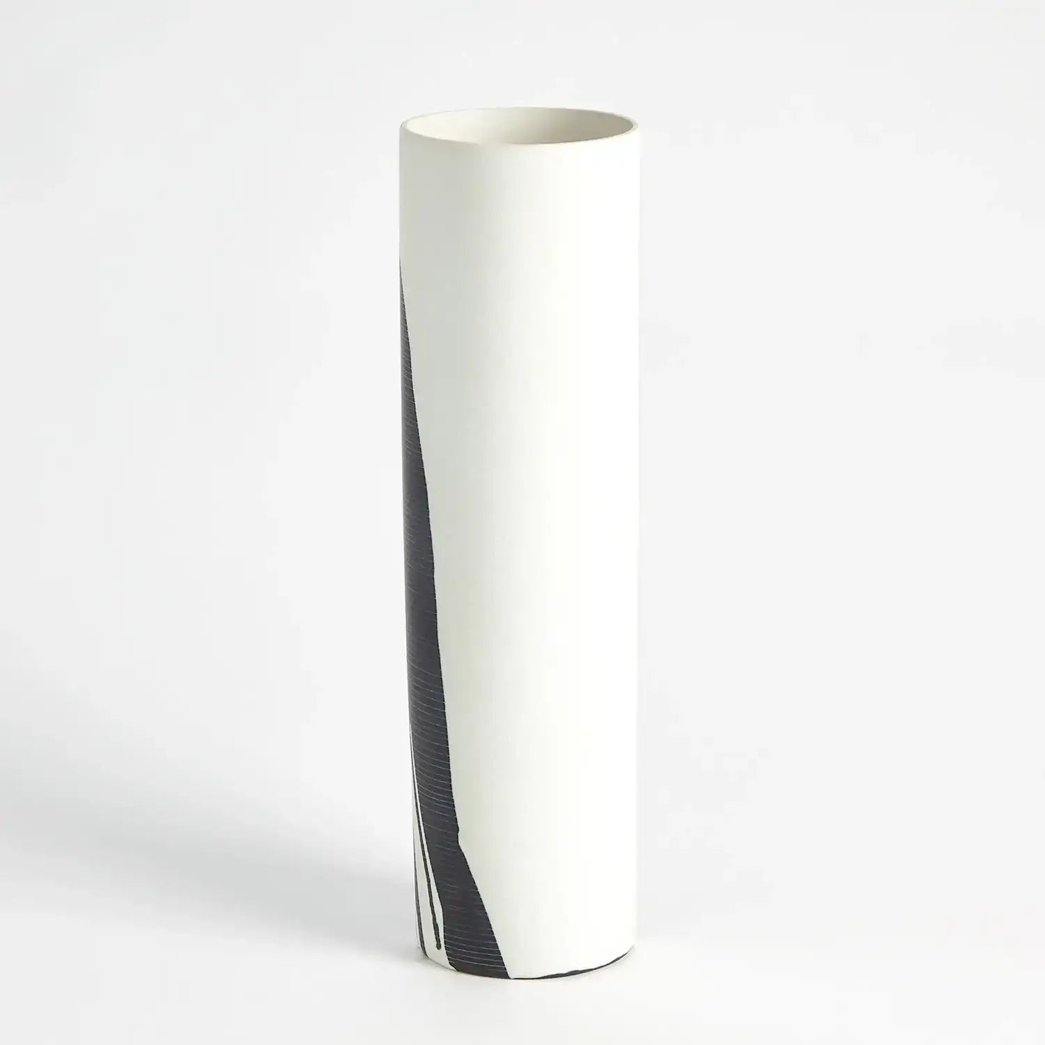 GLOBAL VIEWS SPLATTER VASE - Decorative Accents