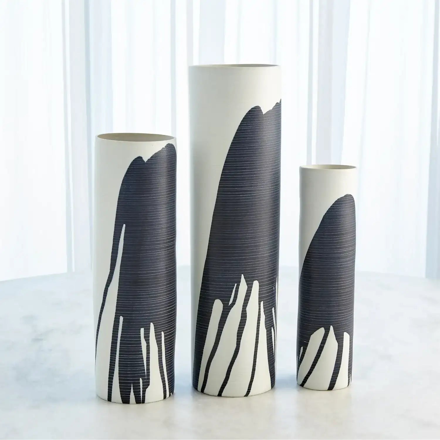 GLOBAL VIEWS SPLATTER VASE - Decorative Accents