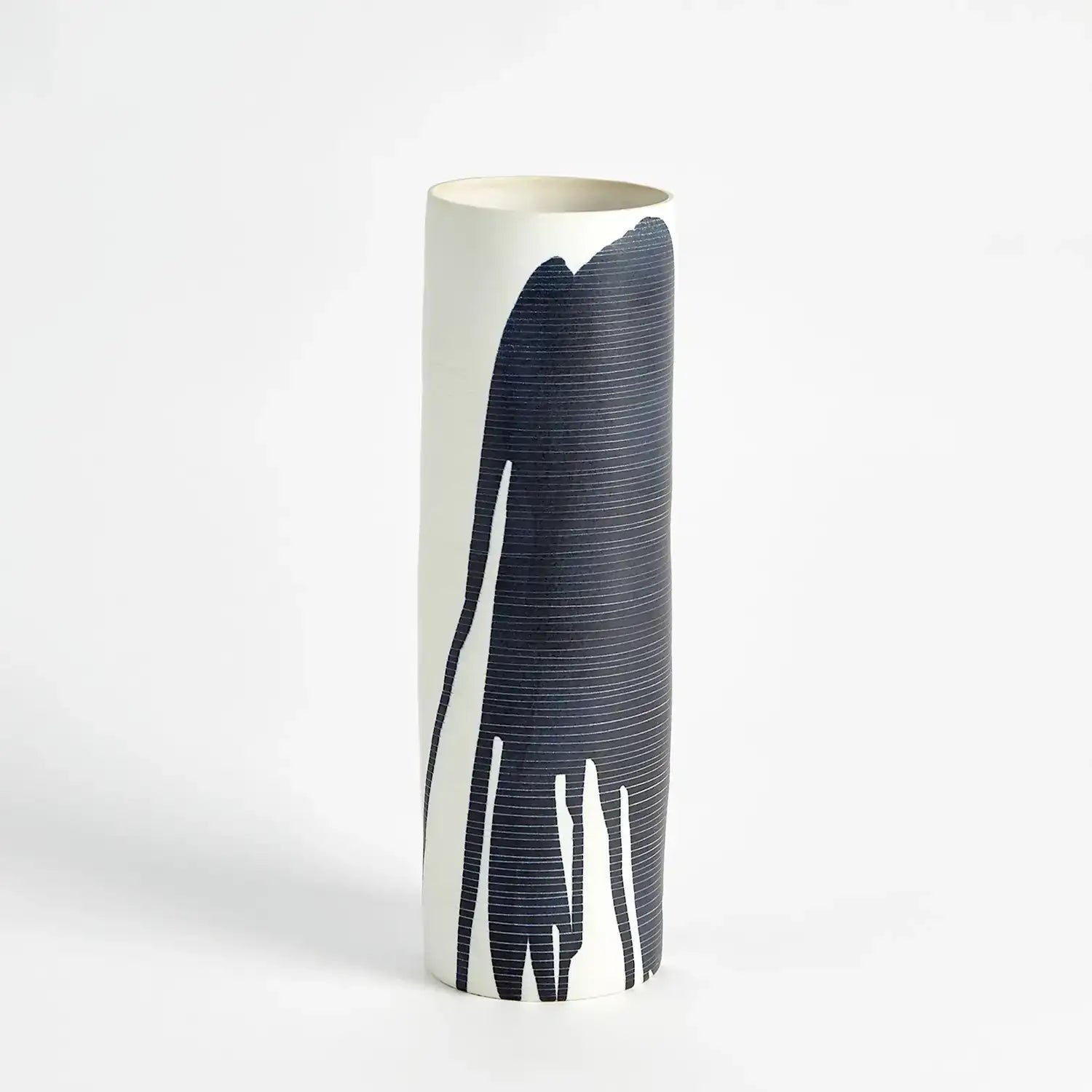 GLOBAL VIEWS SPLATTER VASE - Decorative Accents