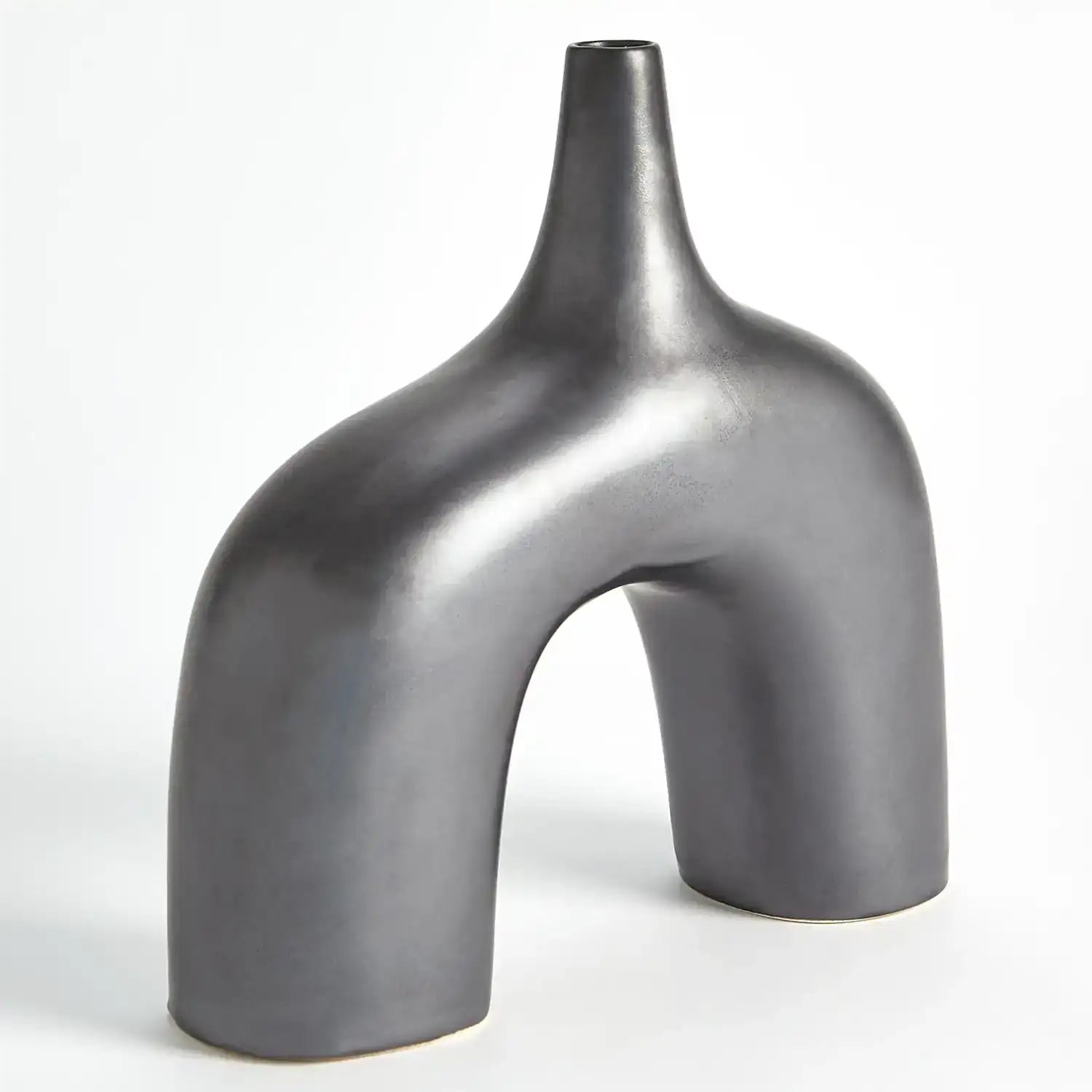 GLOBAL VIEWS STRETCH VASE - Decorative Accents