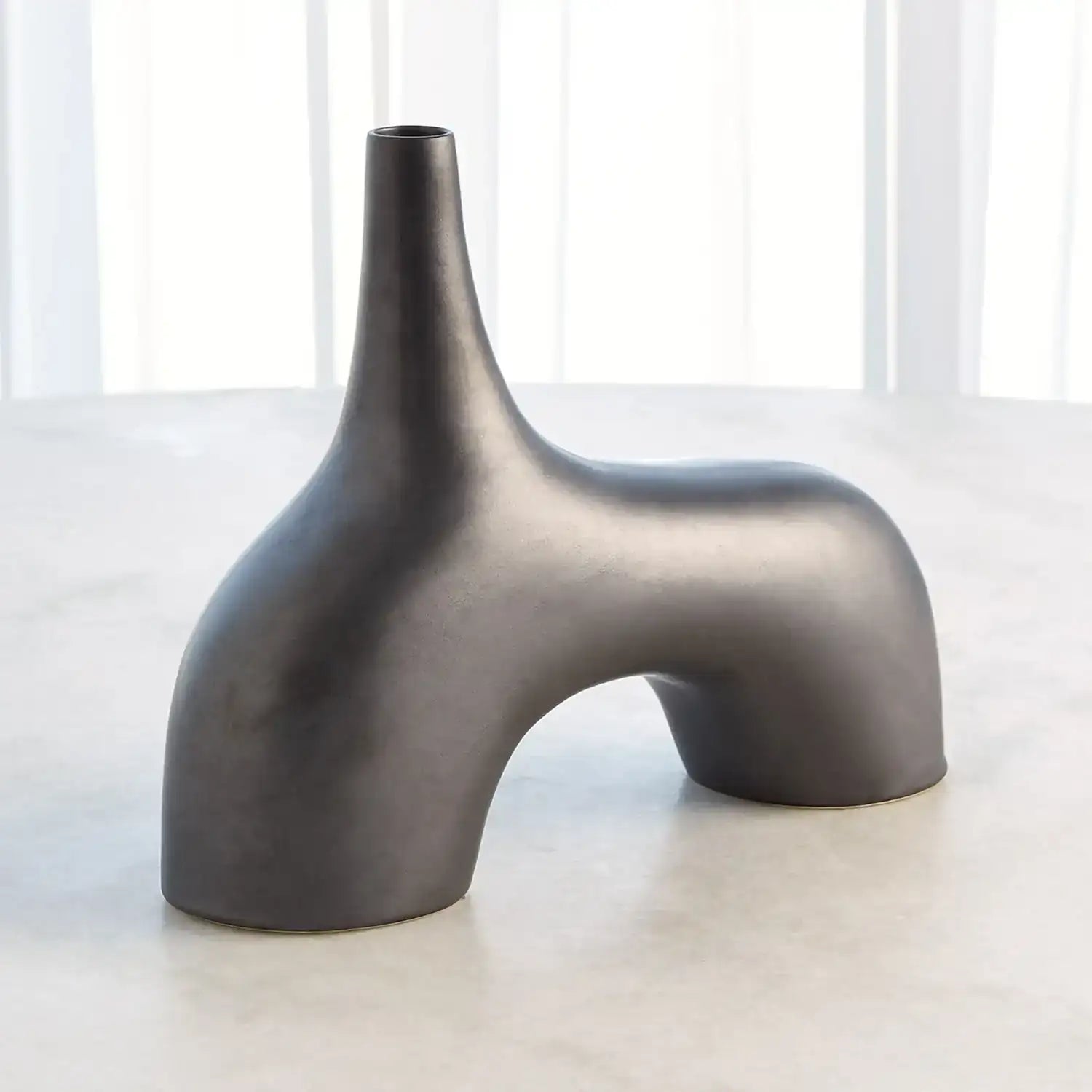 GLOBAL VIEWS STRETCH VASE - Decorative Accents