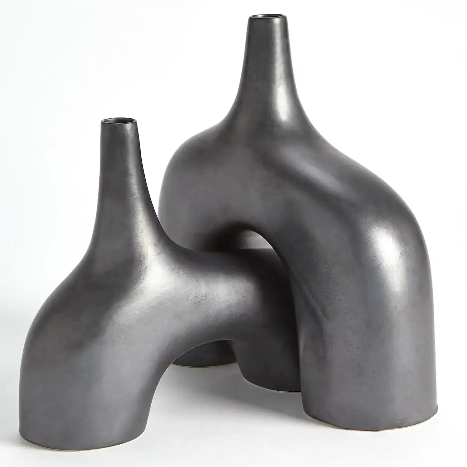 GLOBAL VIEWS STRETCH VASE - Decorative Accents