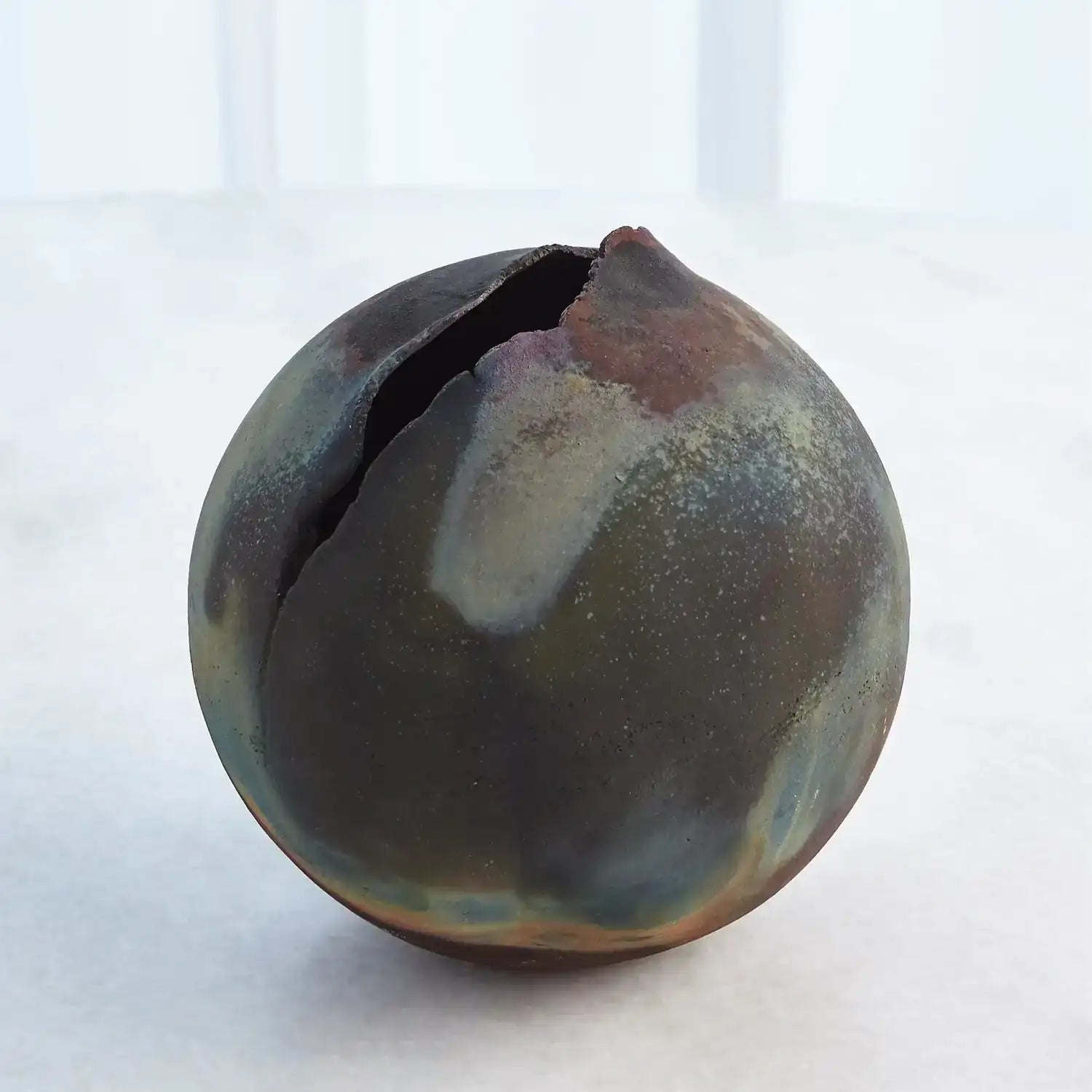 GLOBAL VIEWS FISSURE TORN BALL - Decorative Accents