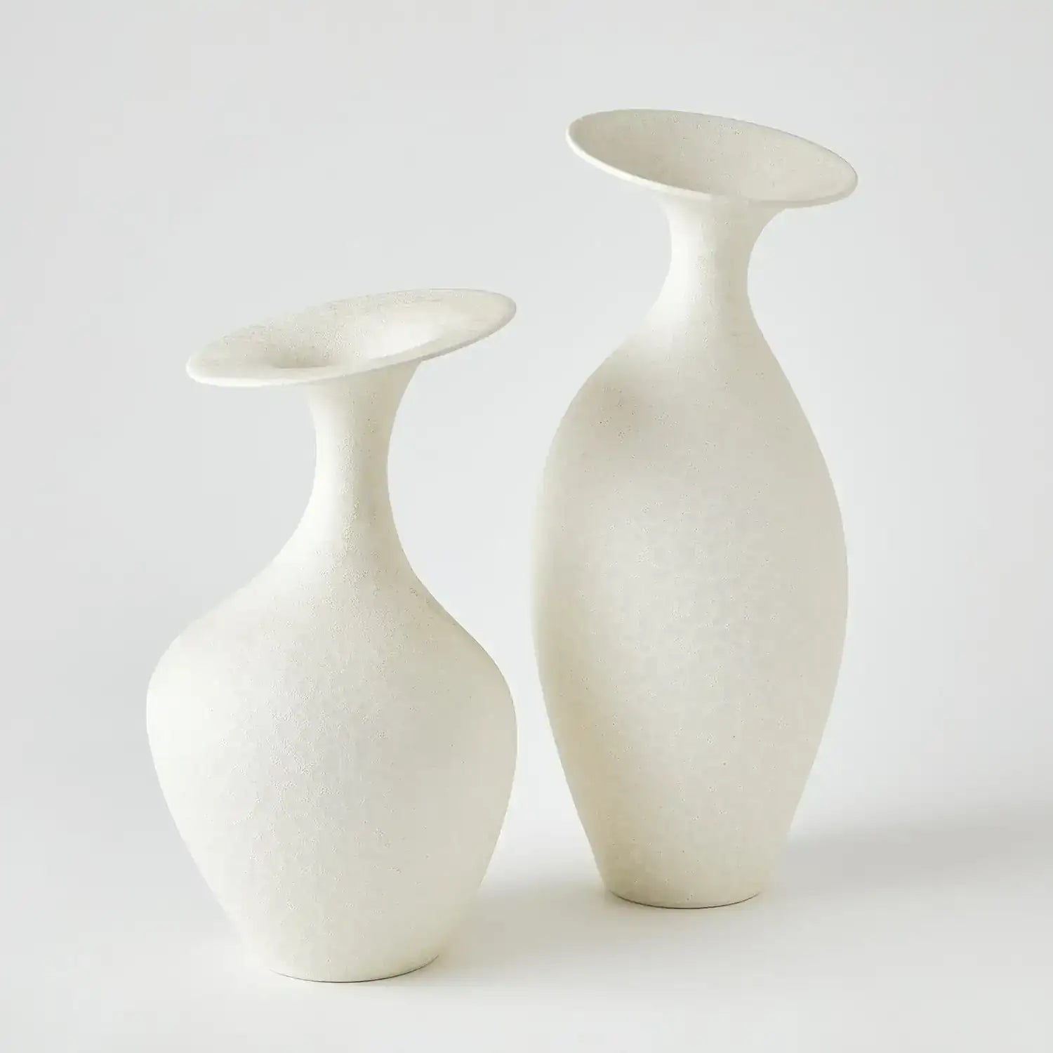 GLOBAL VIEWS BELL VASE - Decorative Accents